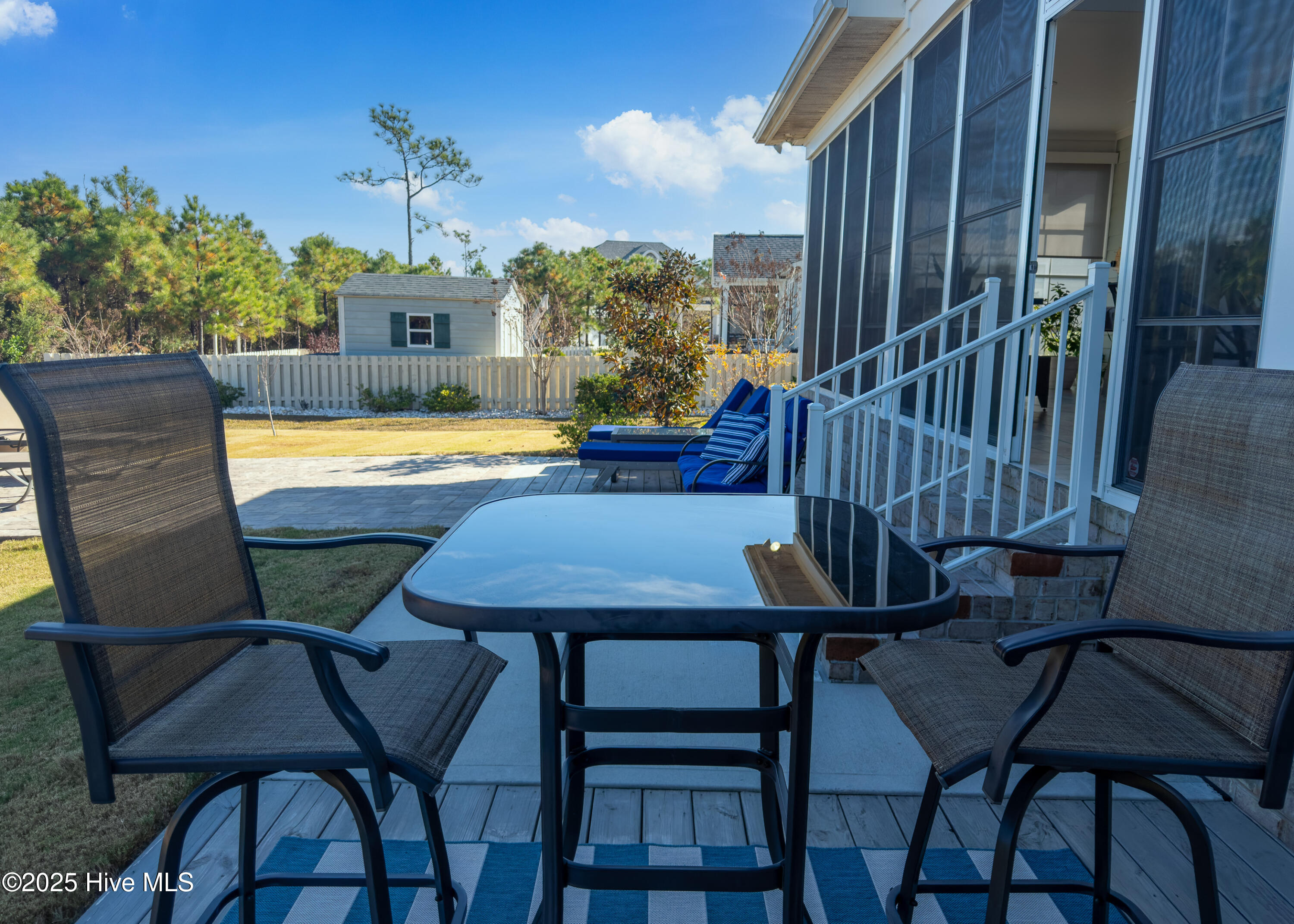 100541746 | Photo 60