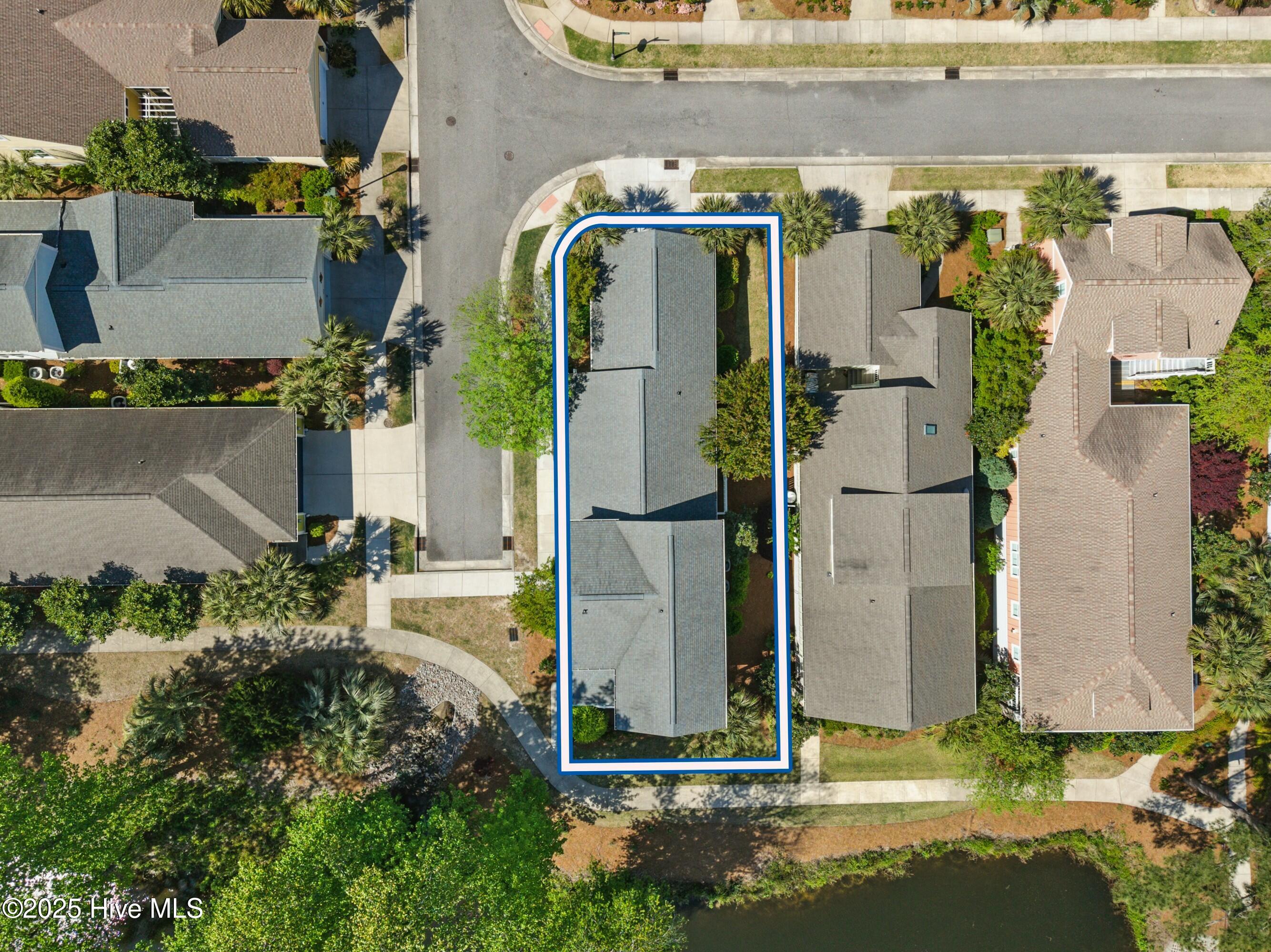 100560955 | Photo 47