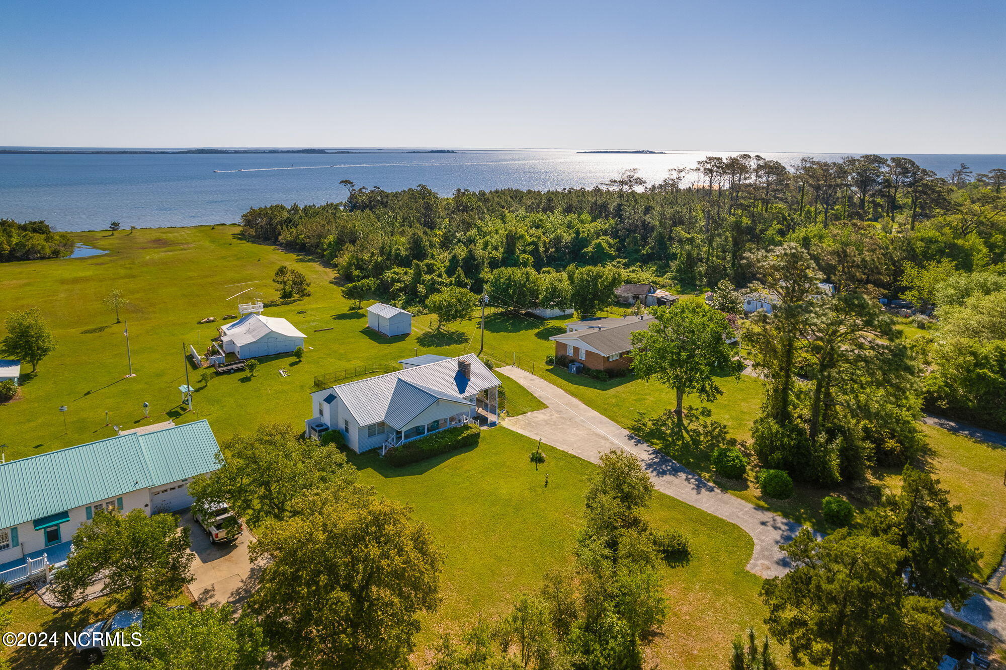 2604 Cedar Island Road,Cedar Island