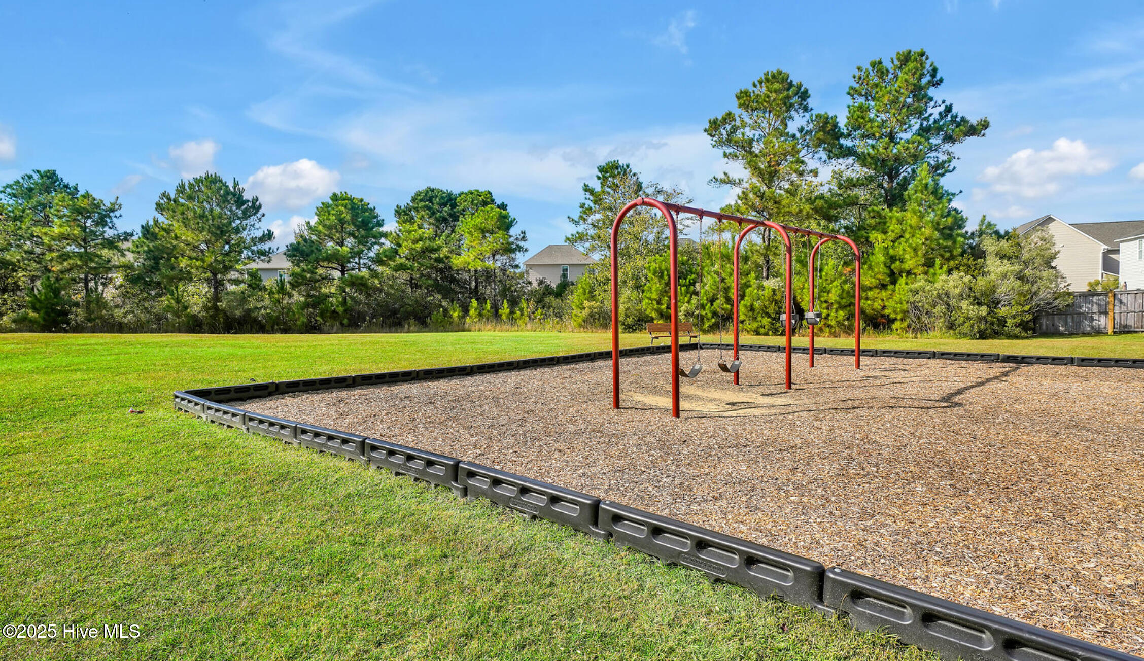 100547163 | Photo 39