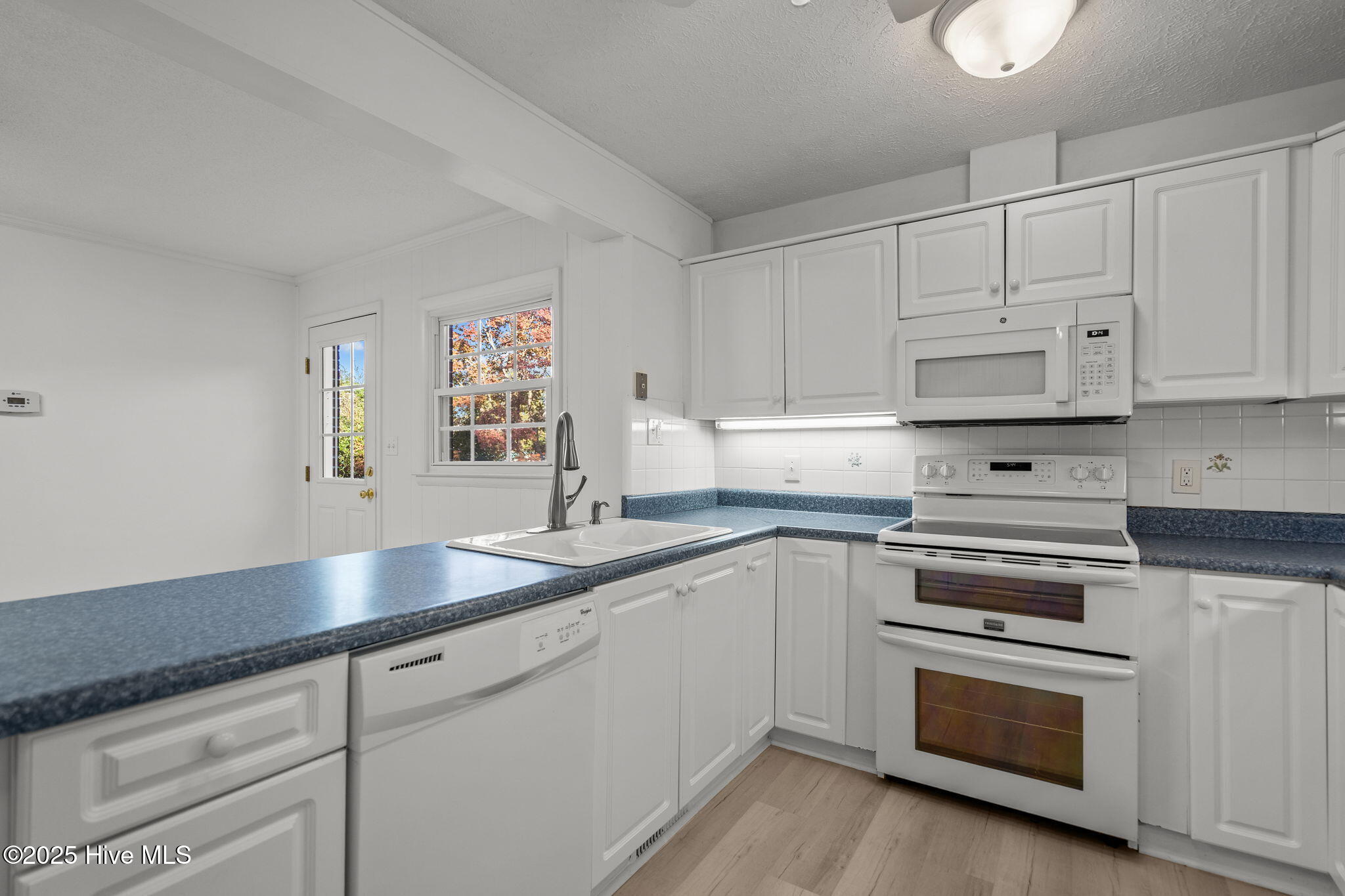 3309 Ashley Circle, Wilmington, NC 28403 – photo 12: 21-web-or-mls-DSC01560