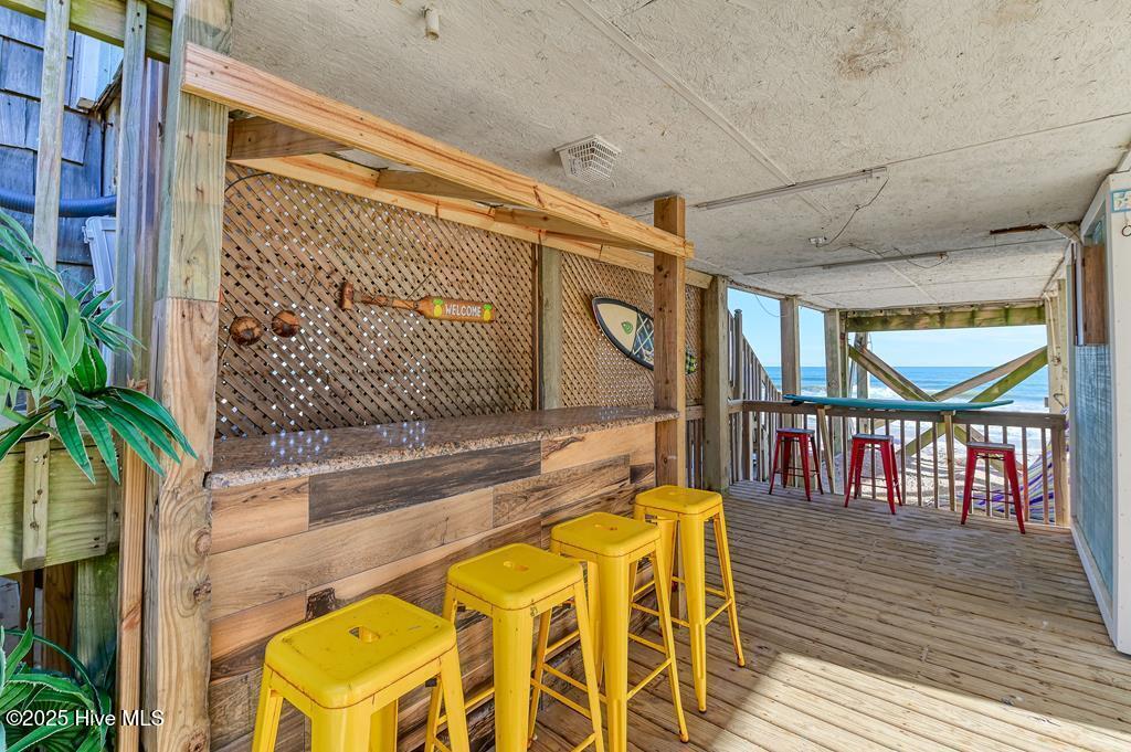 100518662 | Photo 27