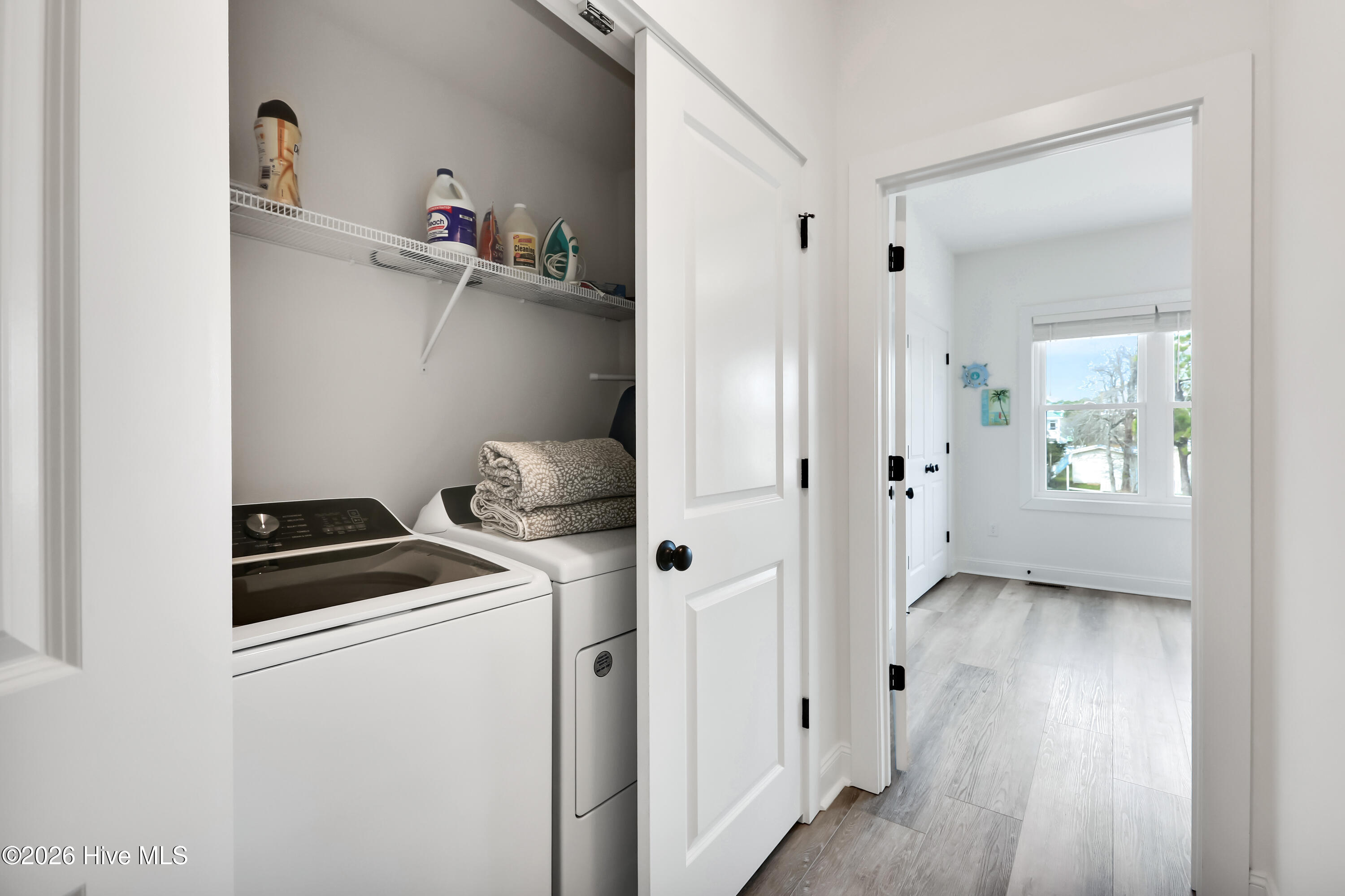 100557006 | Photo 15