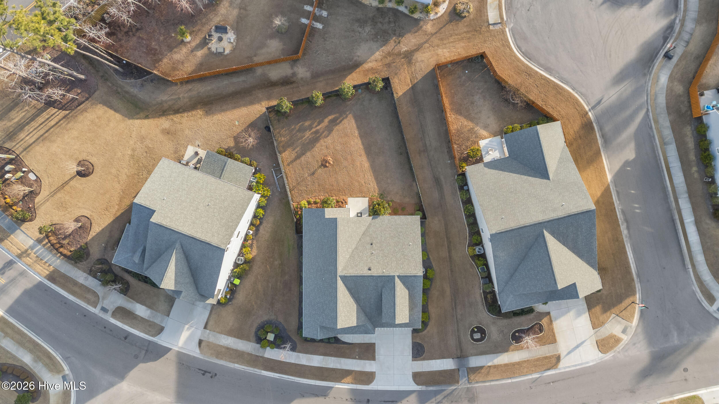 100550953 | Photo 51