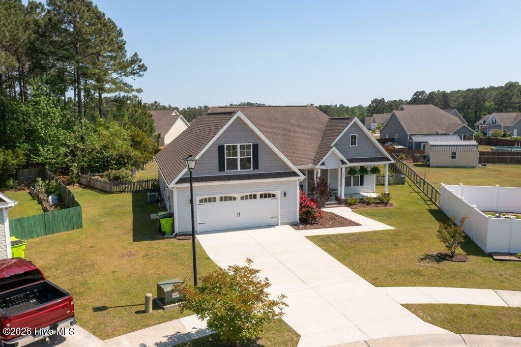 100569625 | Photo 56