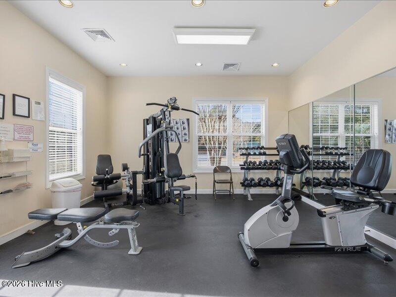 100563793 | Photo 48