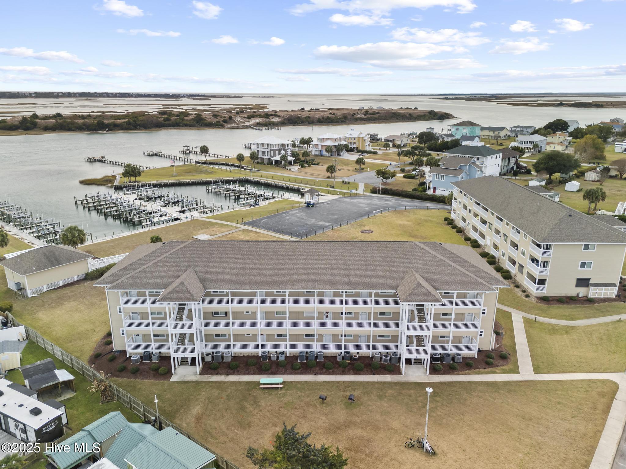 100544751 | Photo 25