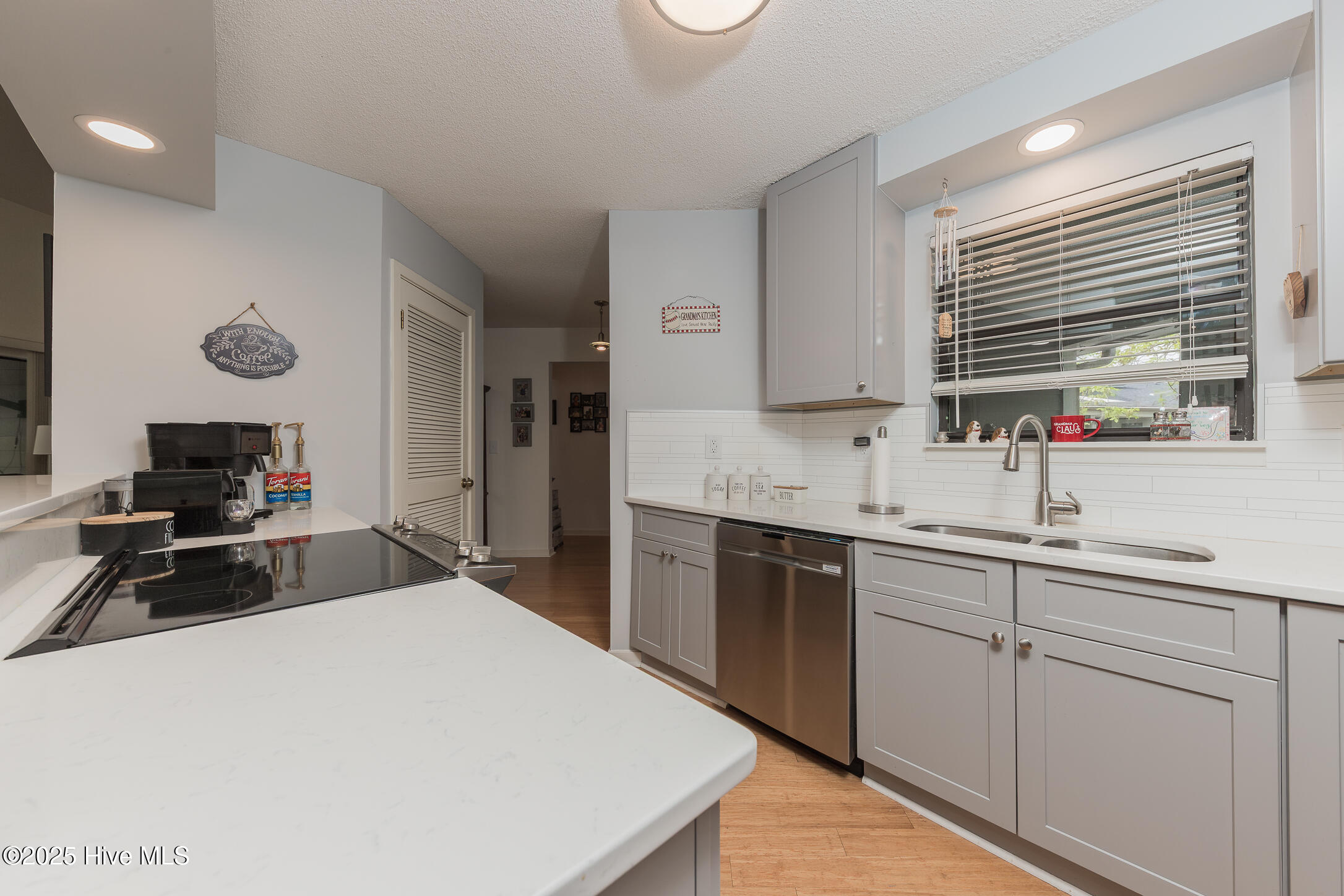 100504468 | Photo 10