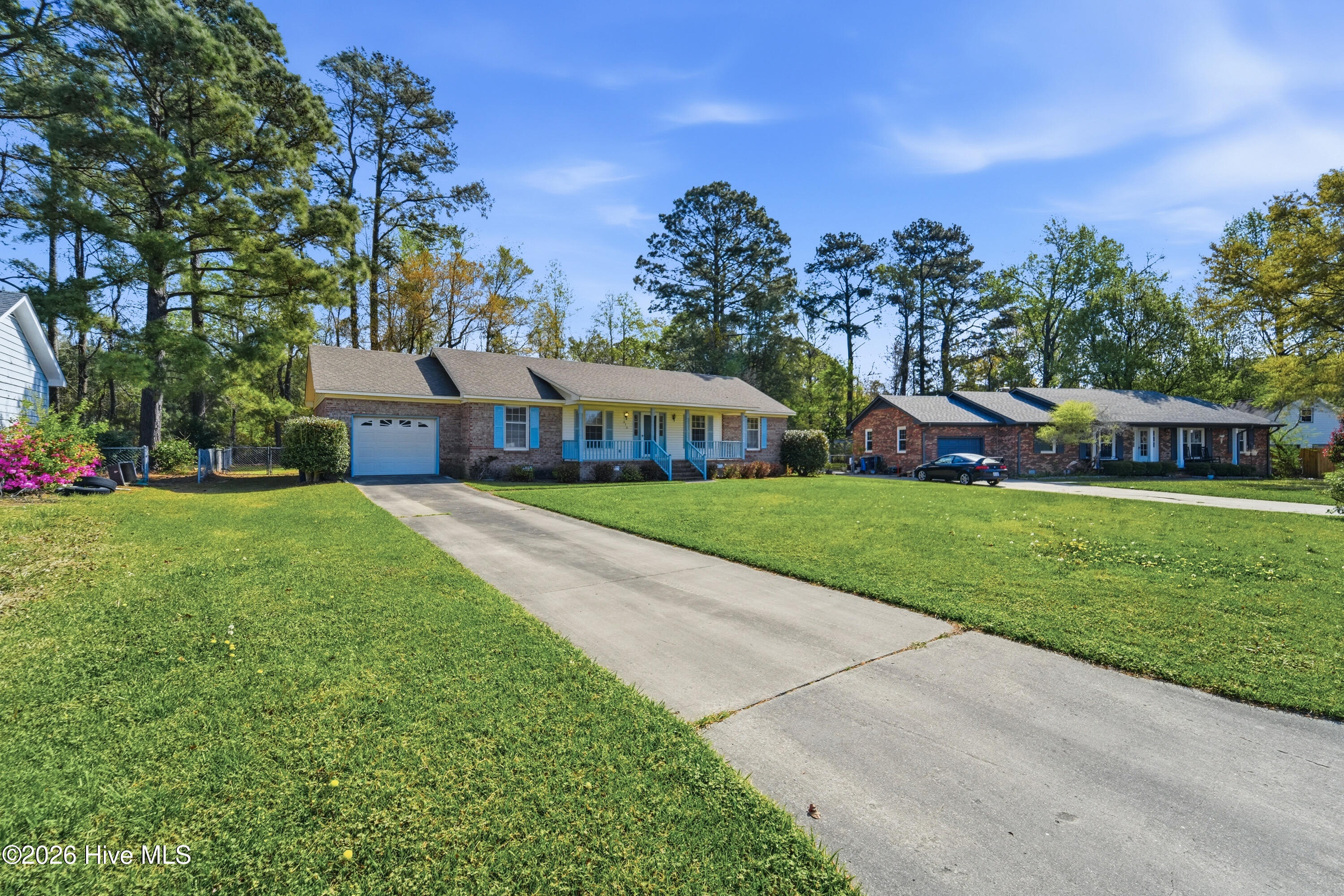 100563491 | Photo 35