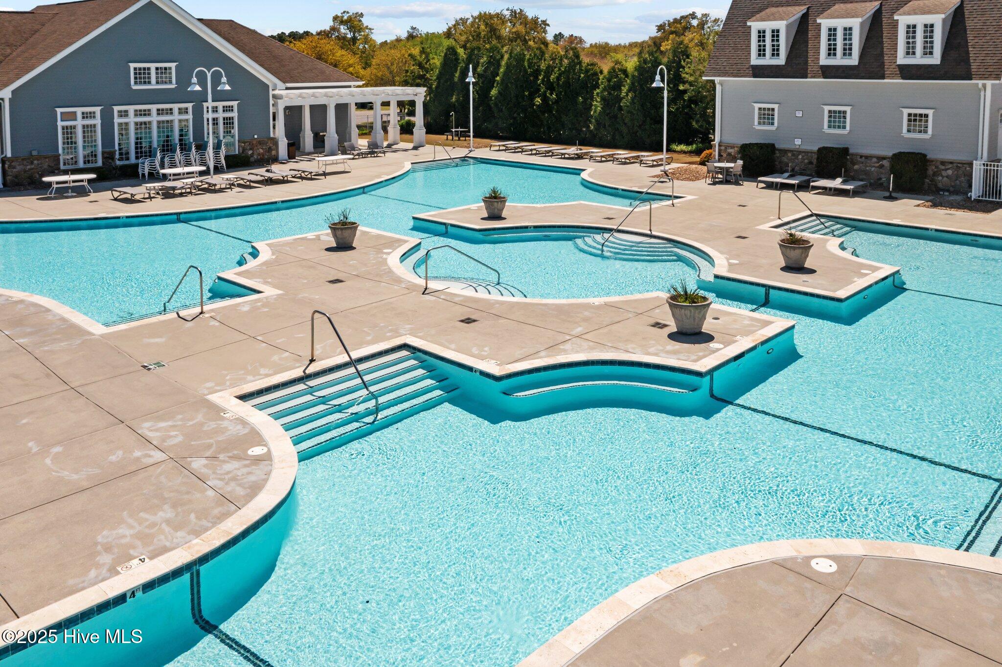 100559624 | Photo 26