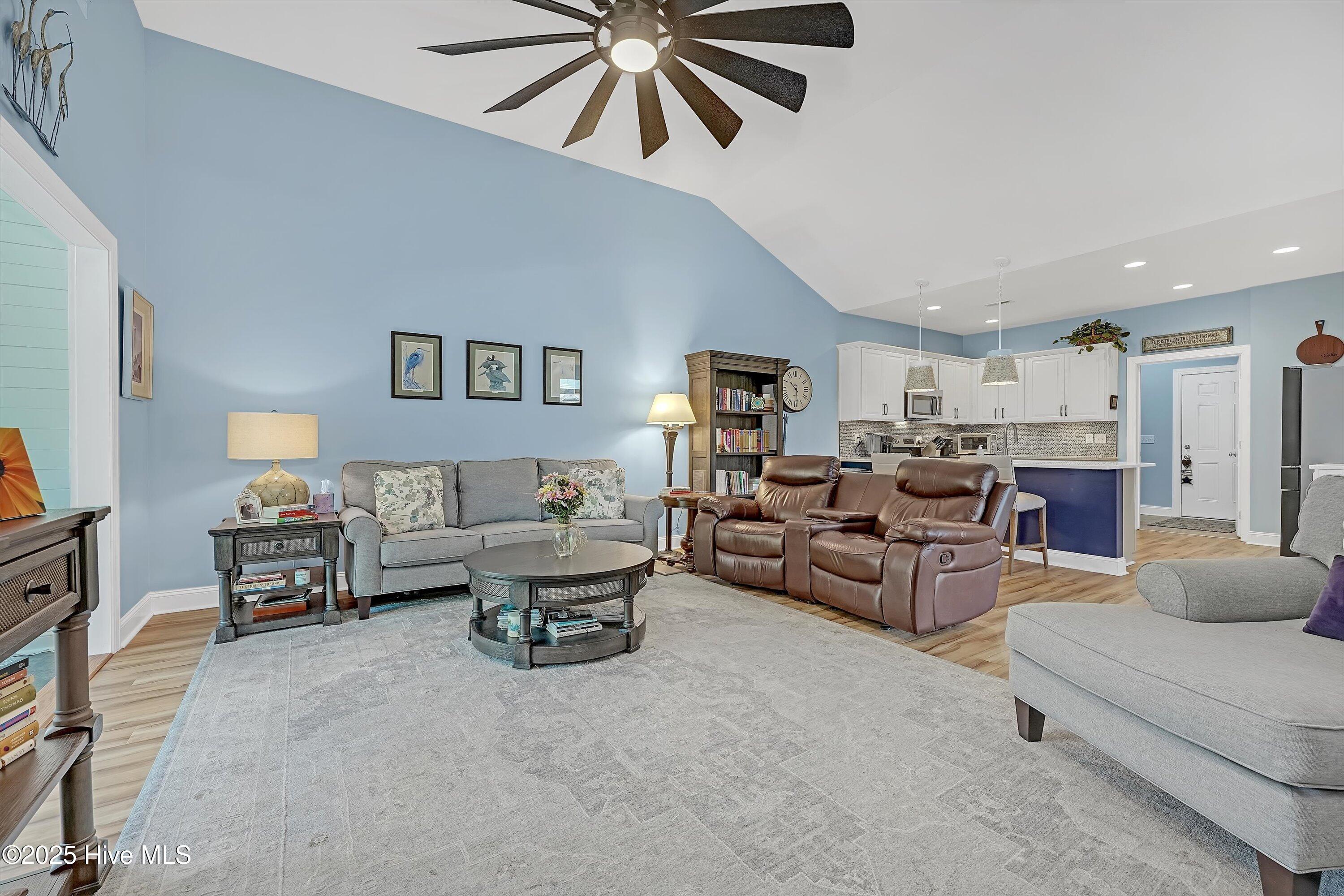 4148 S Harbor Circle SE 1, Southport, NC 28461 – photo 19: 4148-south-harbor-circle-unit-1-17