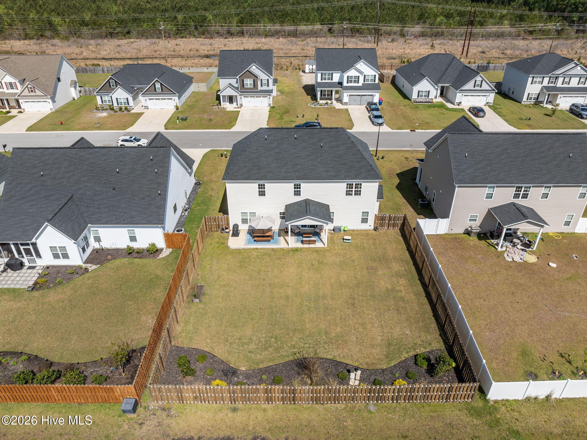 100566991 | Photo 48