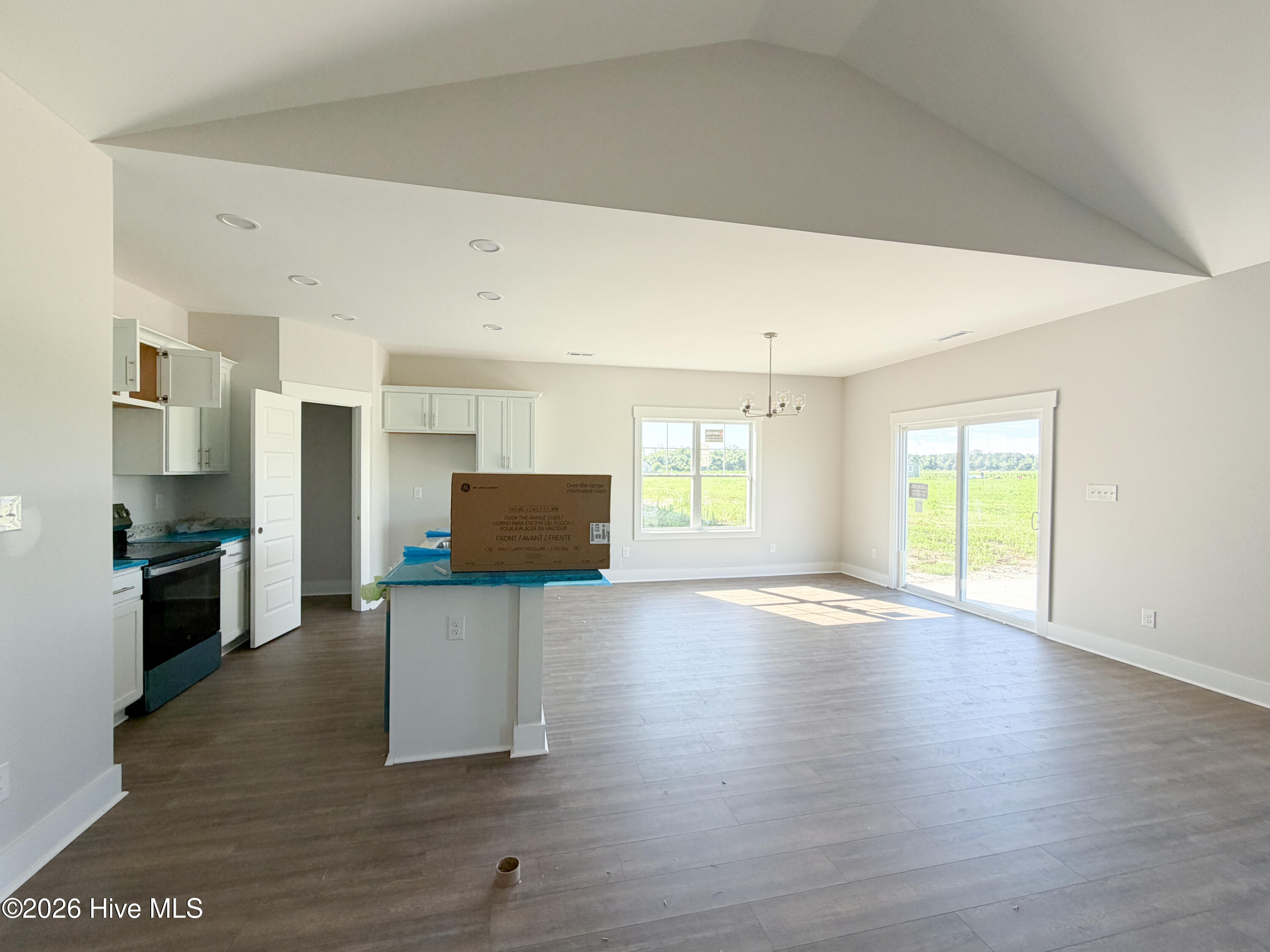 508 E Black Water Lane, Maysville, NC 28555 – photo 5