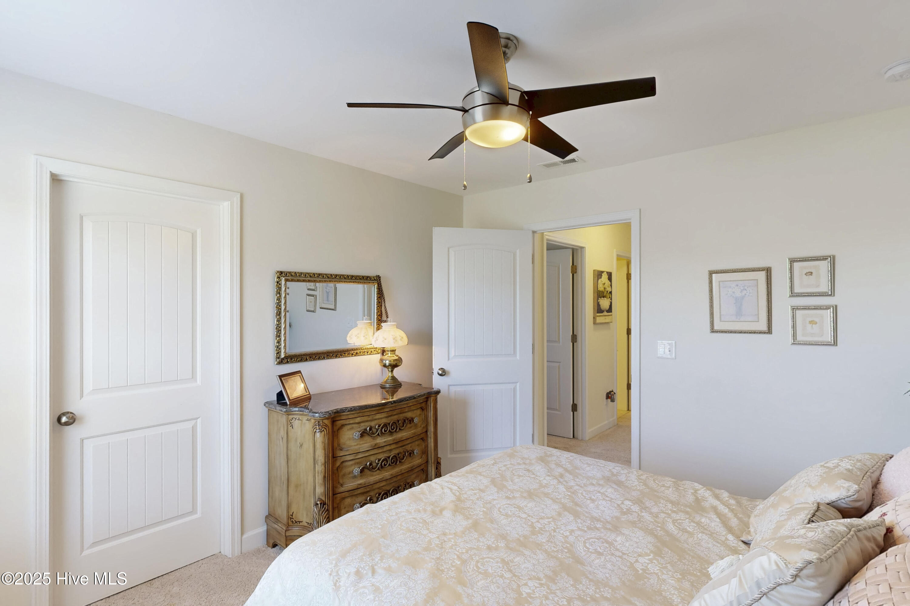 100509634 | Photo 41