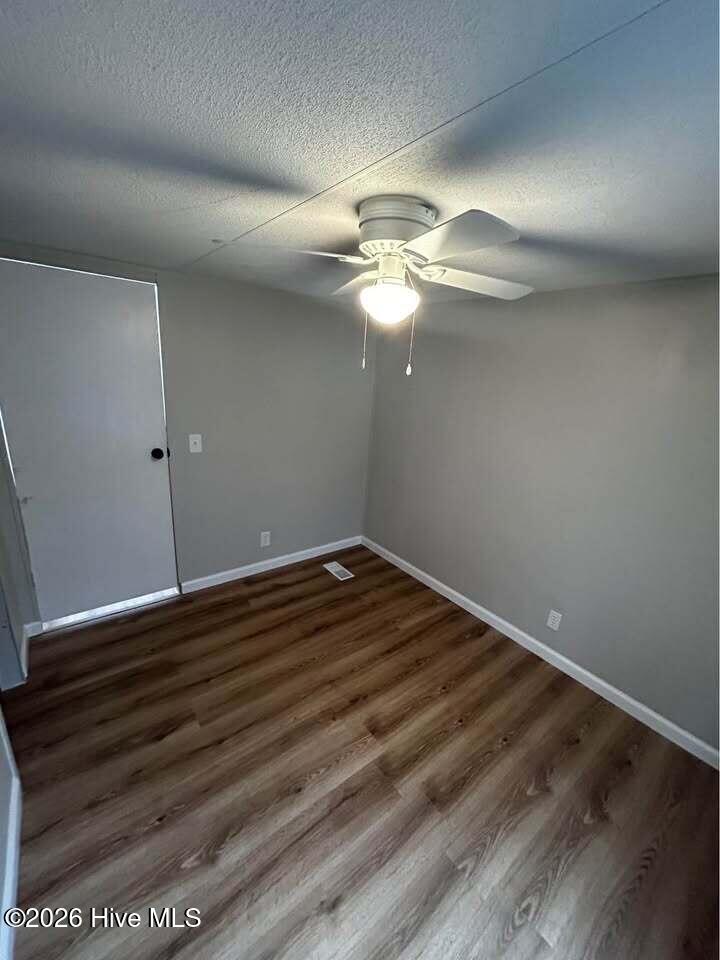 100569562 | Photo 14