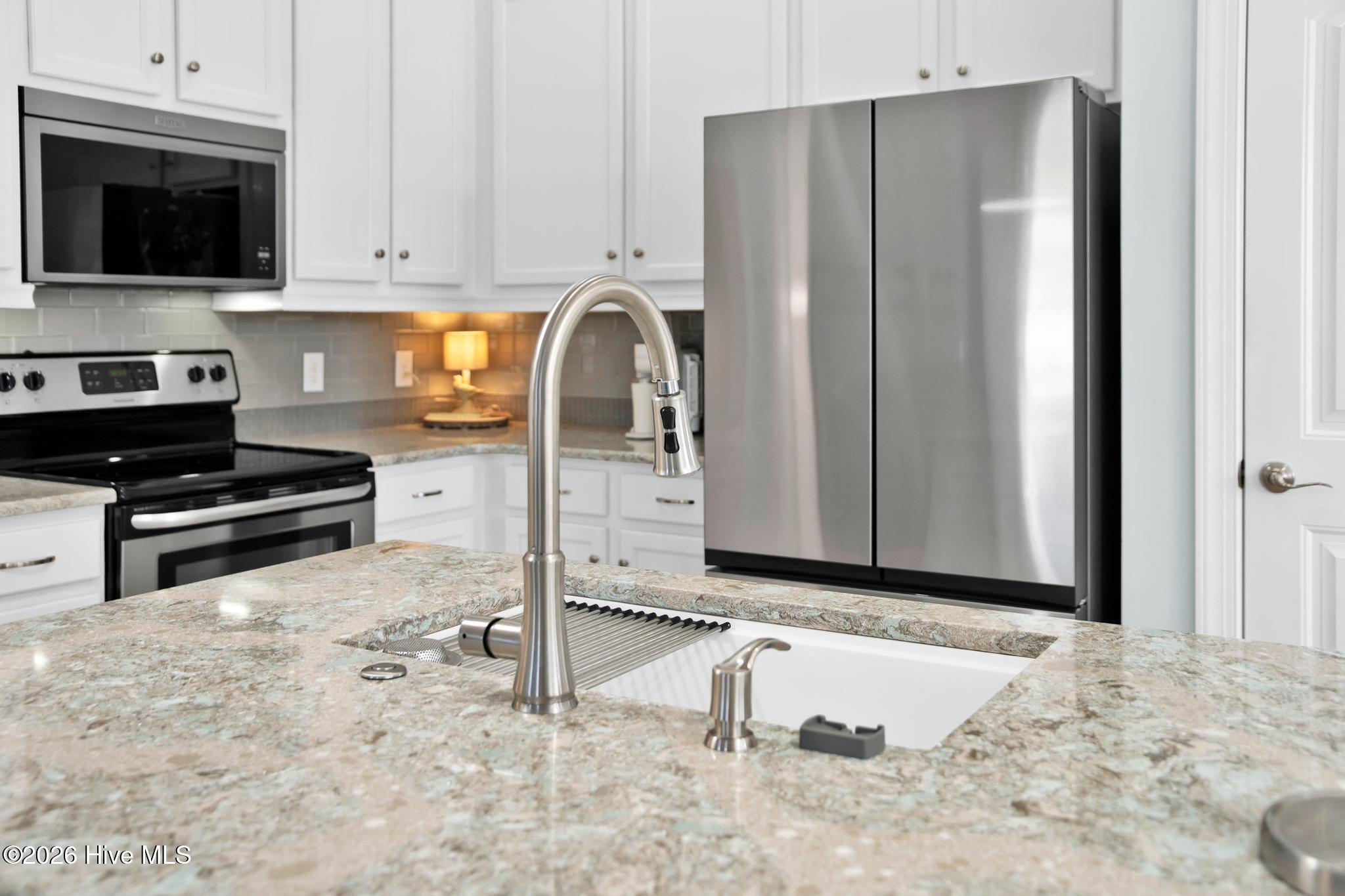 100554312 | Photo 17