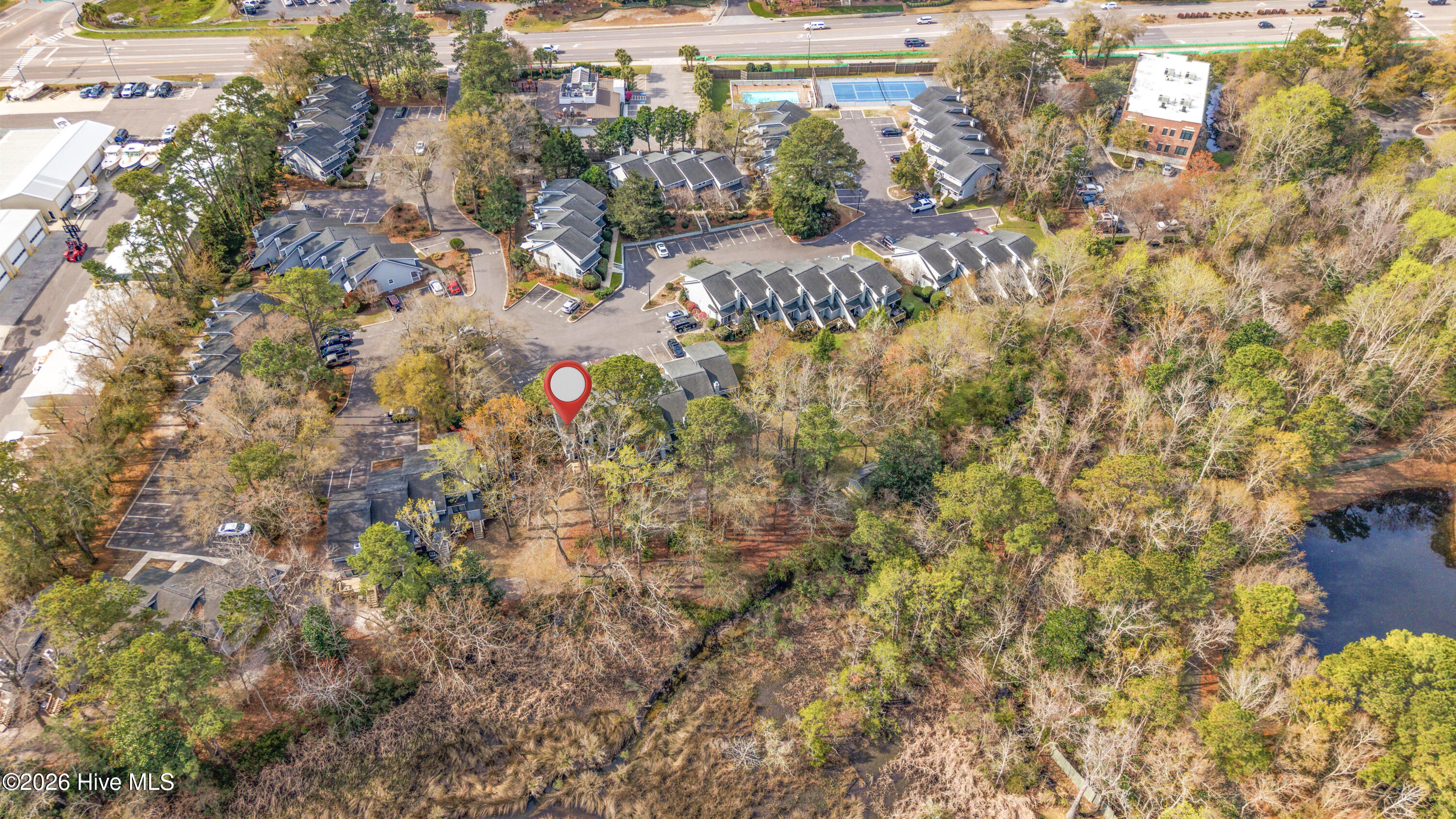 100561639 | Photo 56