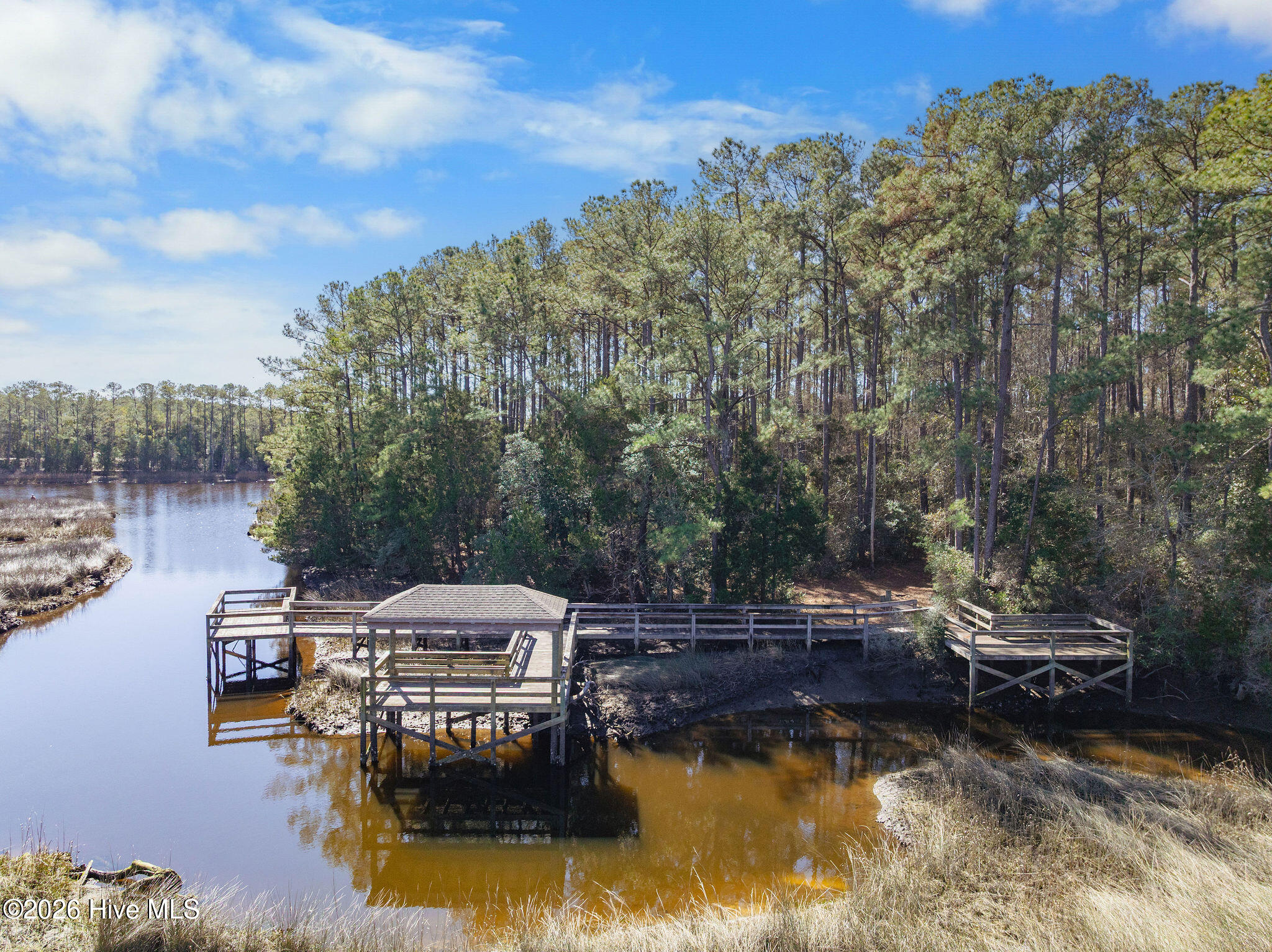 100554608 | Photo 46