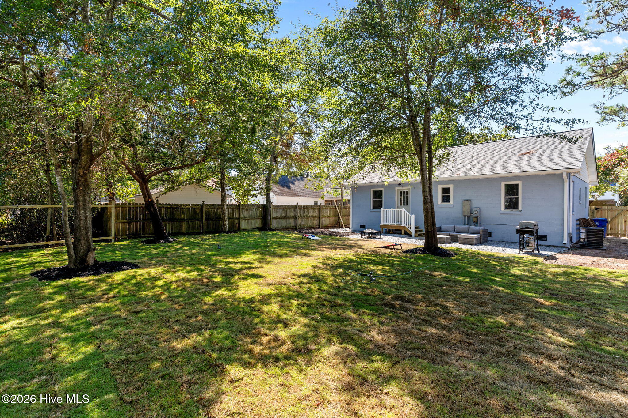 100563030 | Photo 47