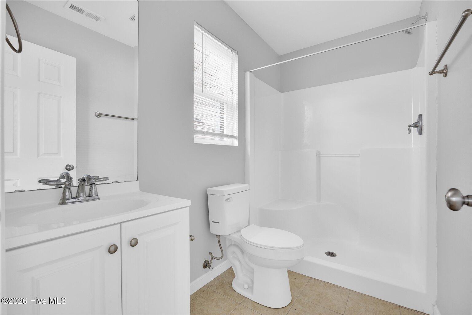 100560546 | Photo 34