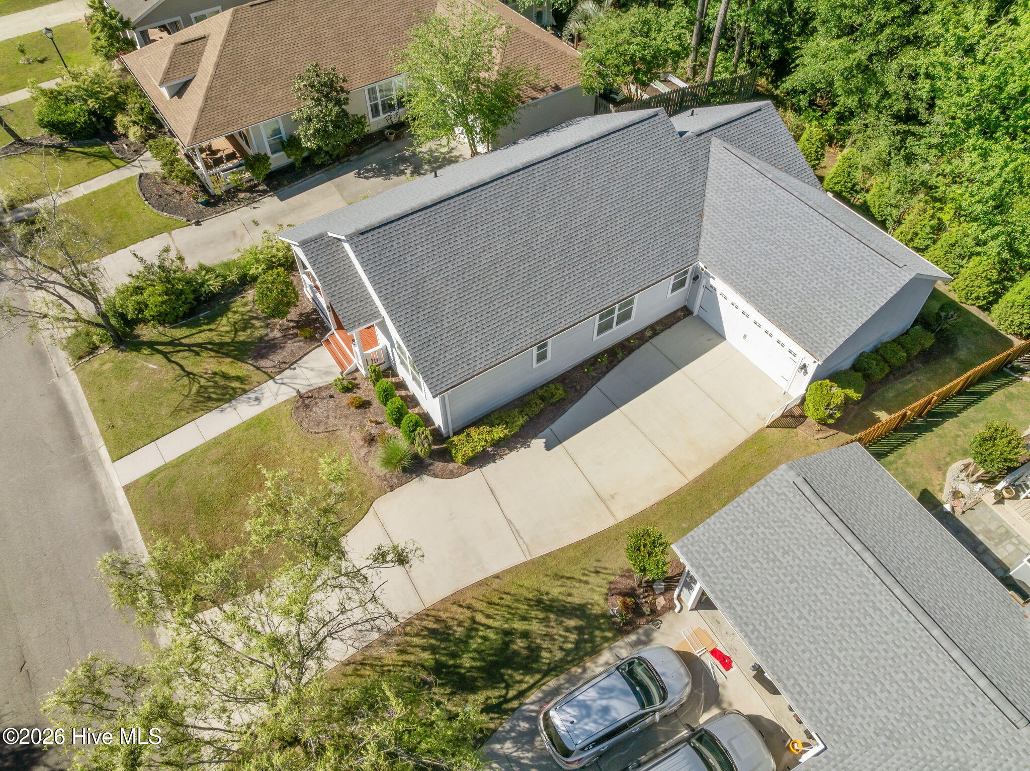 100569497 | Photo 52