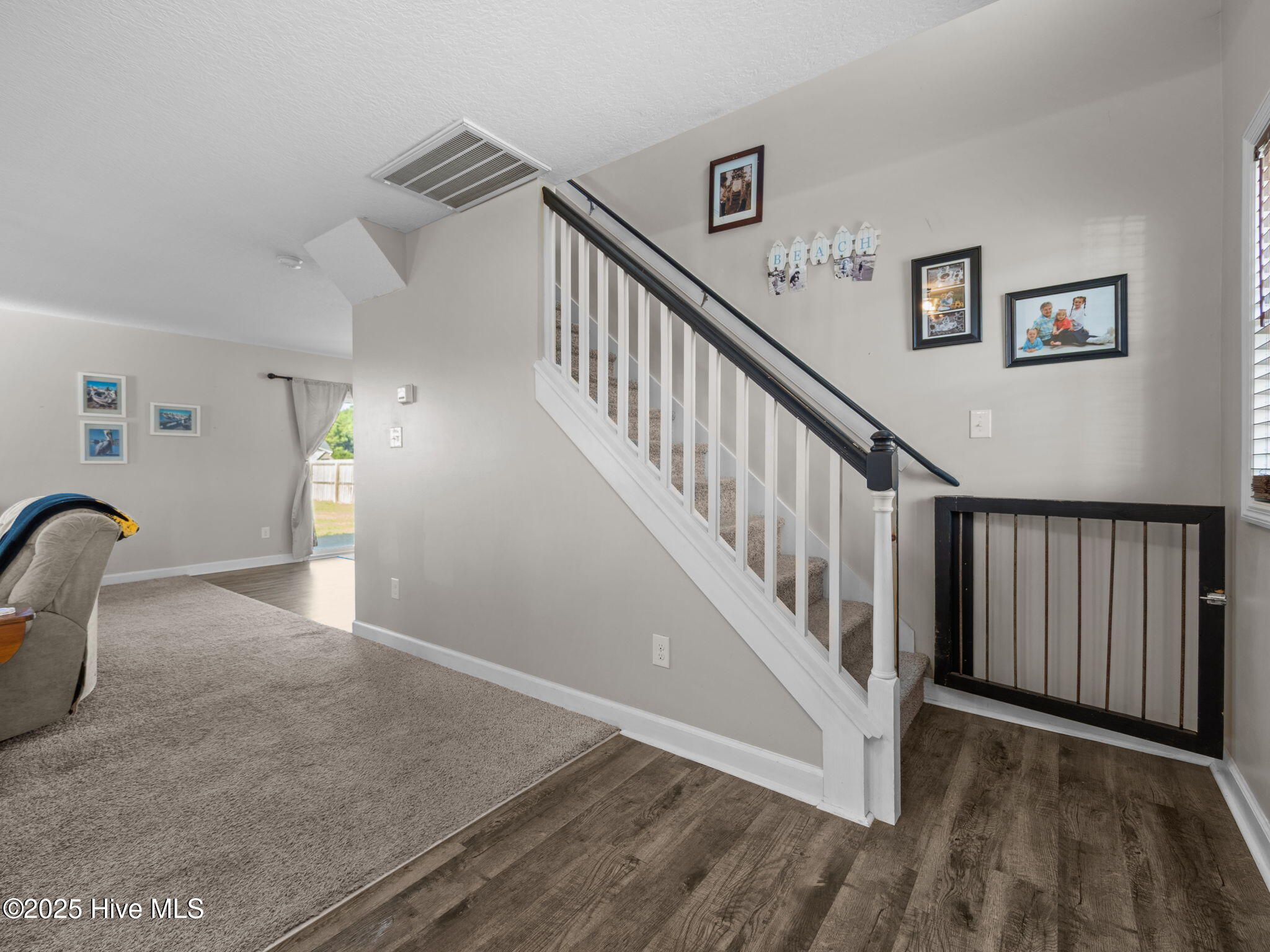 100541935 | Photo 19