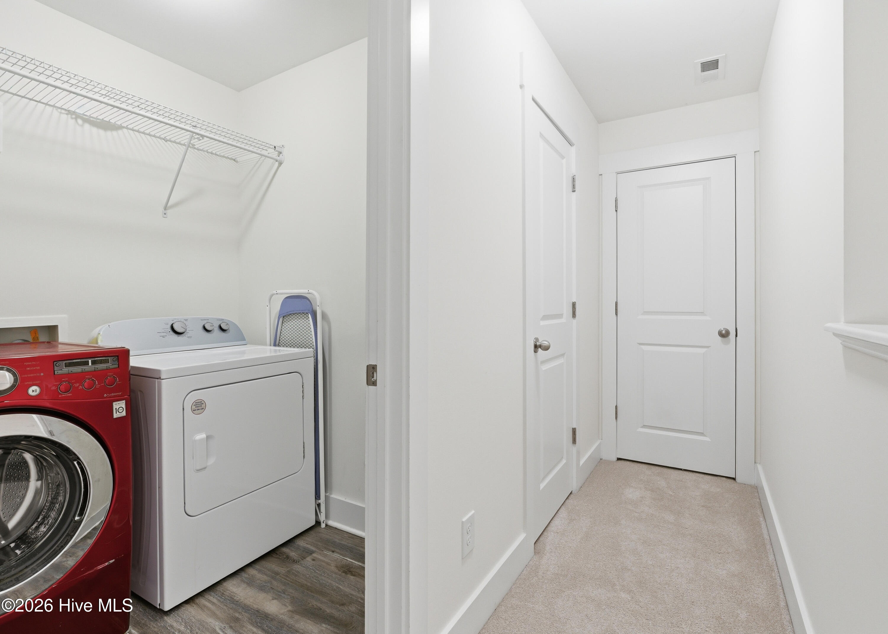 100570577 | Photo 29