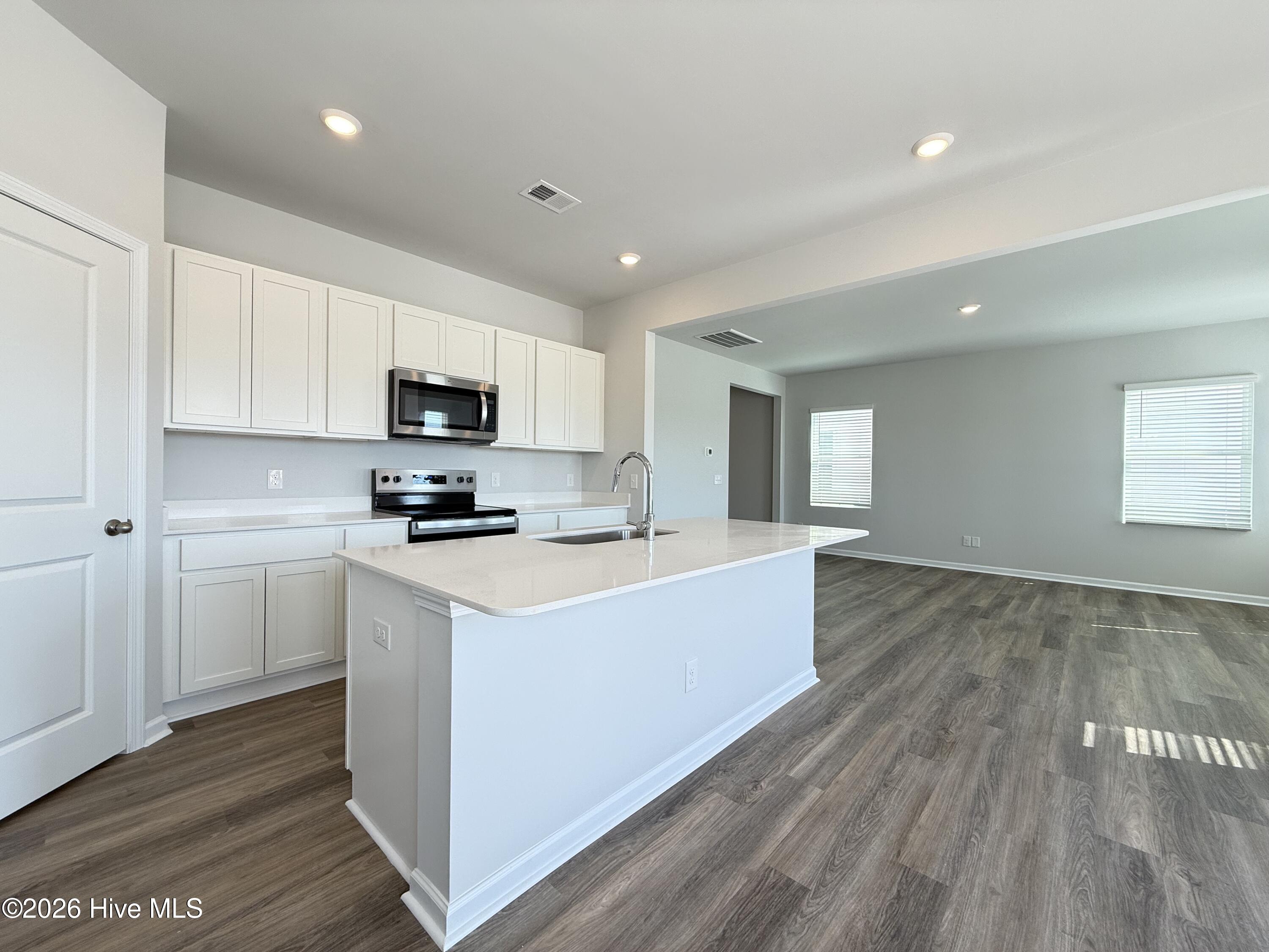 100526297 | Photo 32