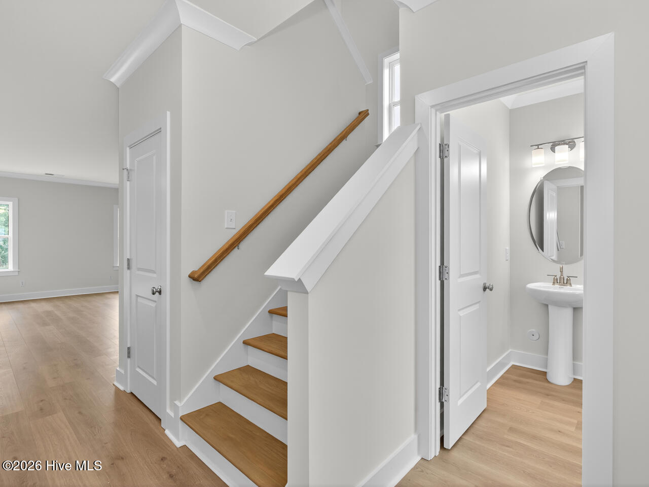 100547597 | Photo 17