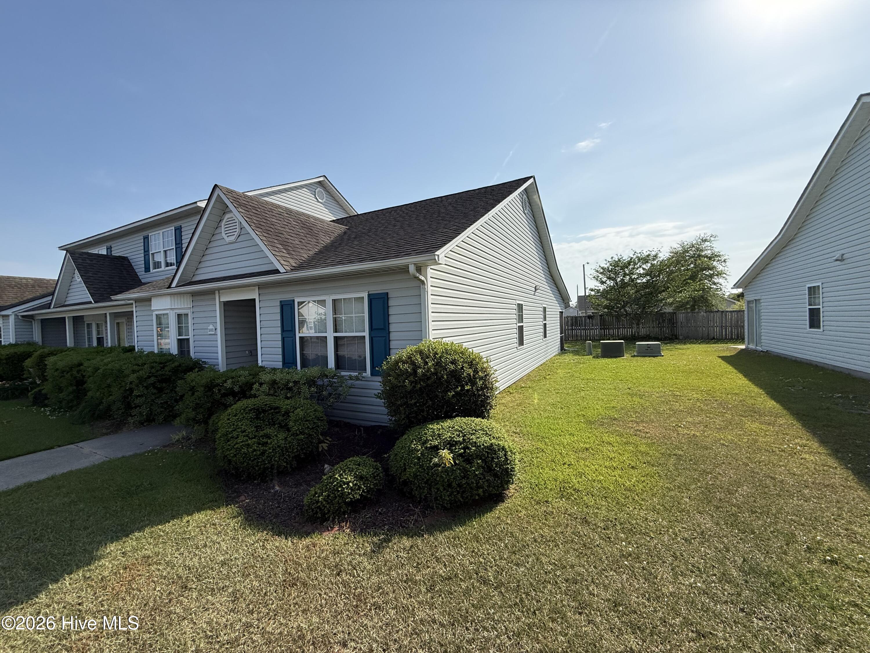 101 Courtyard E,Beaufort