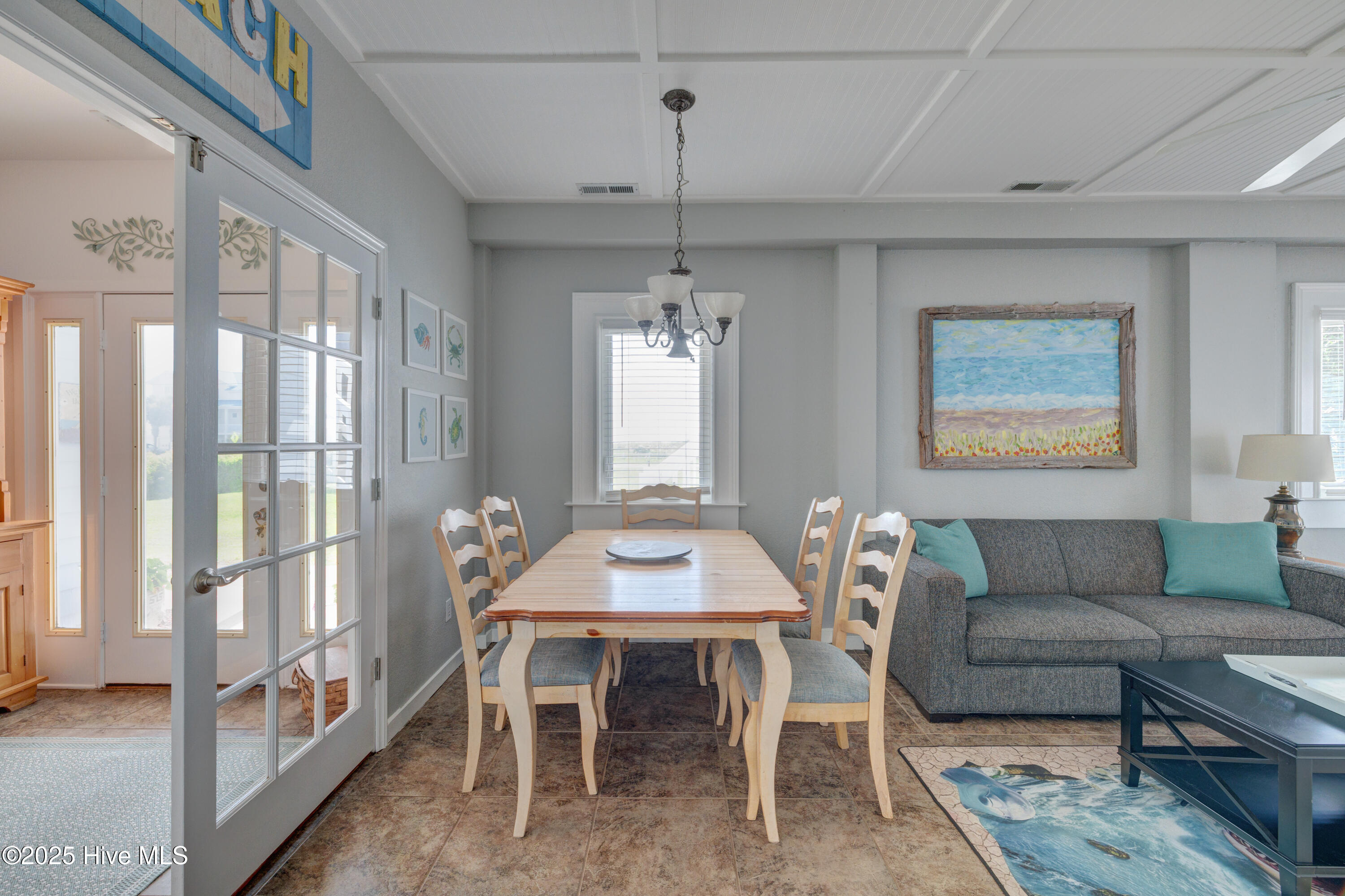 100515137 | Photo 34