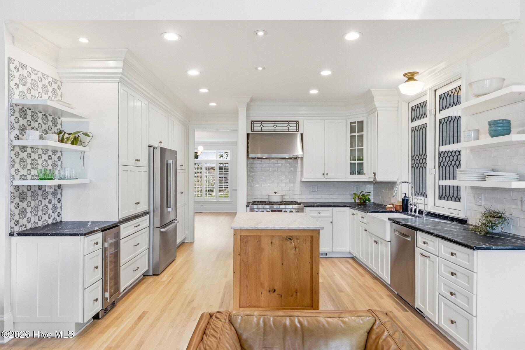 100565828 | Photo 21