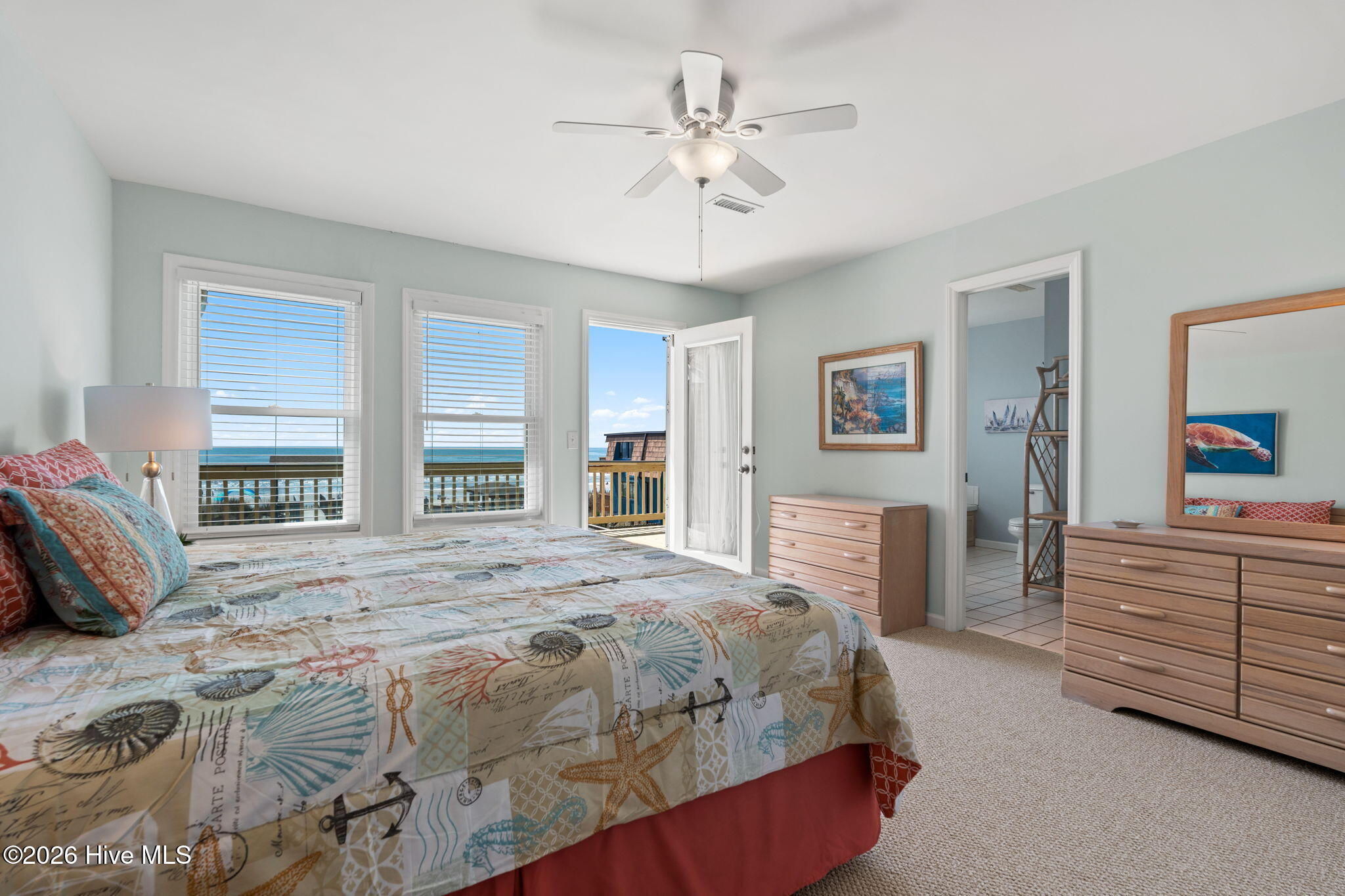 100564917 | Photo 25