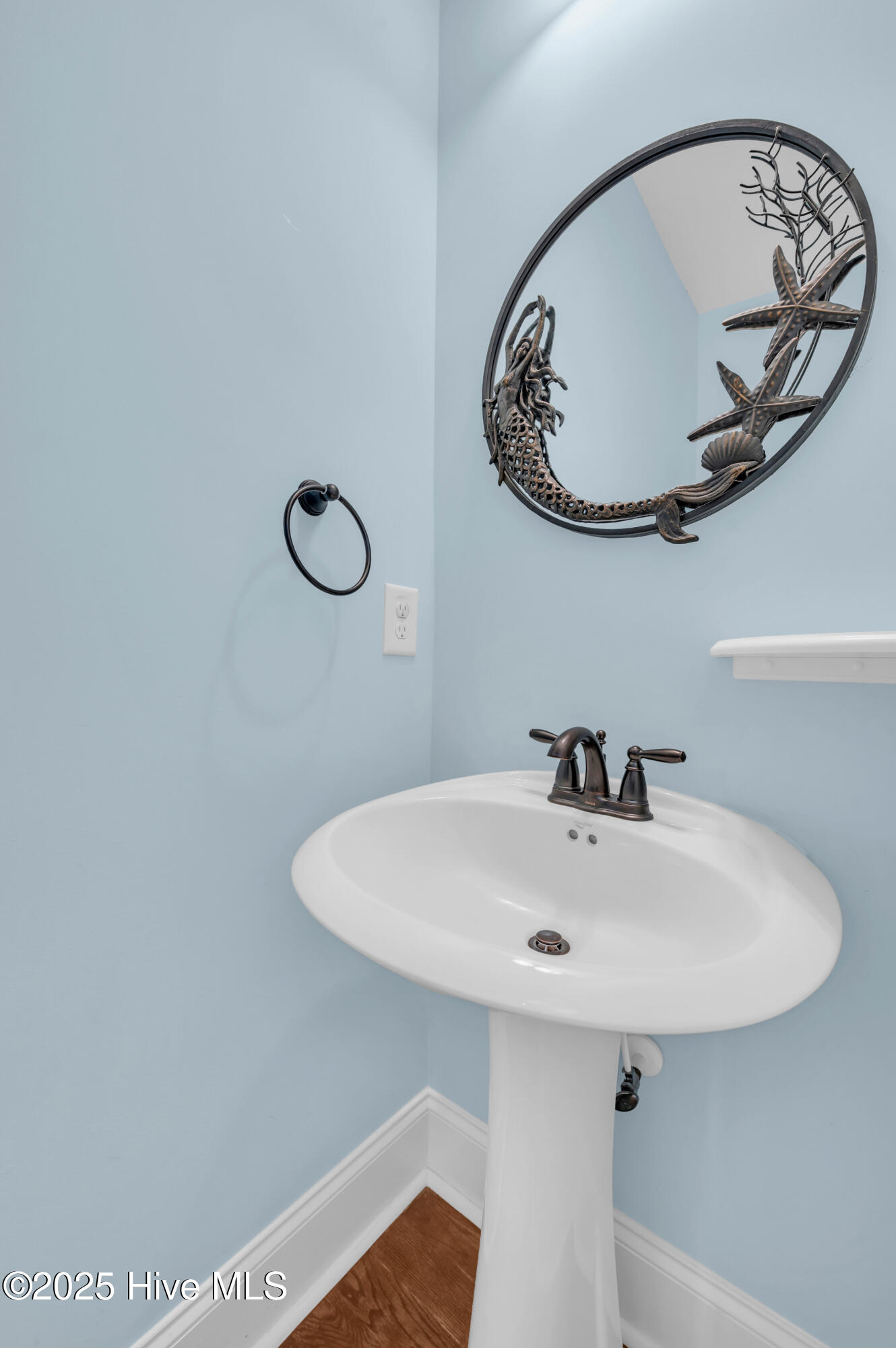 100540698 | Photo 29