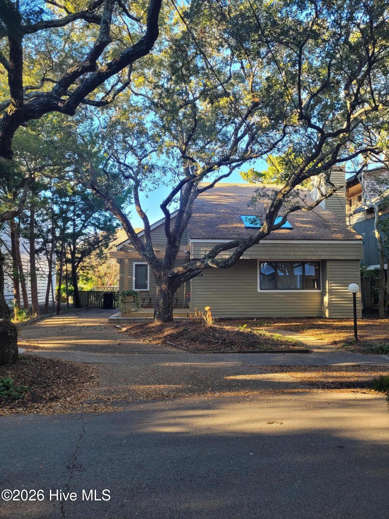 Homes for sale in Wrightsville Beach, NC | 104 Live Oak Dr, Wrightsville Beach, NC 28480 | MLS# 100549225