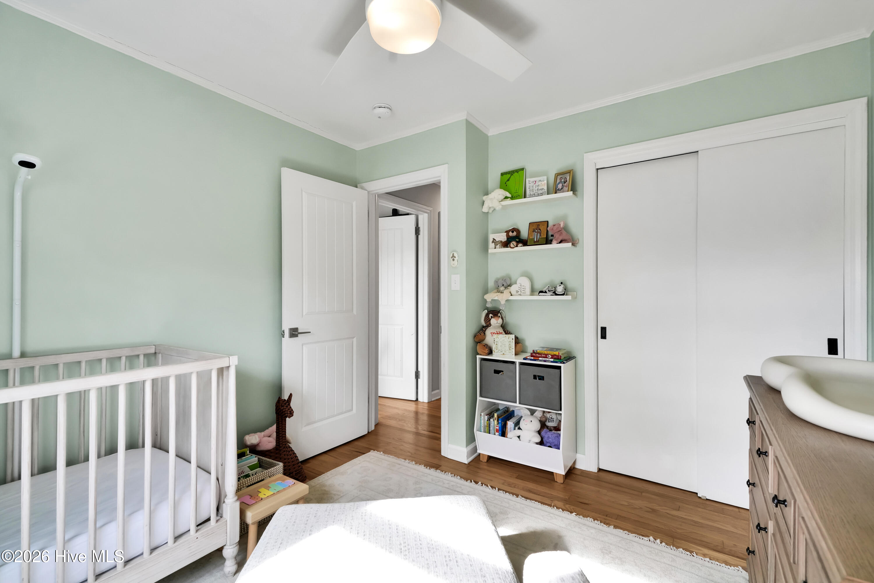 100557900 | Photo 21