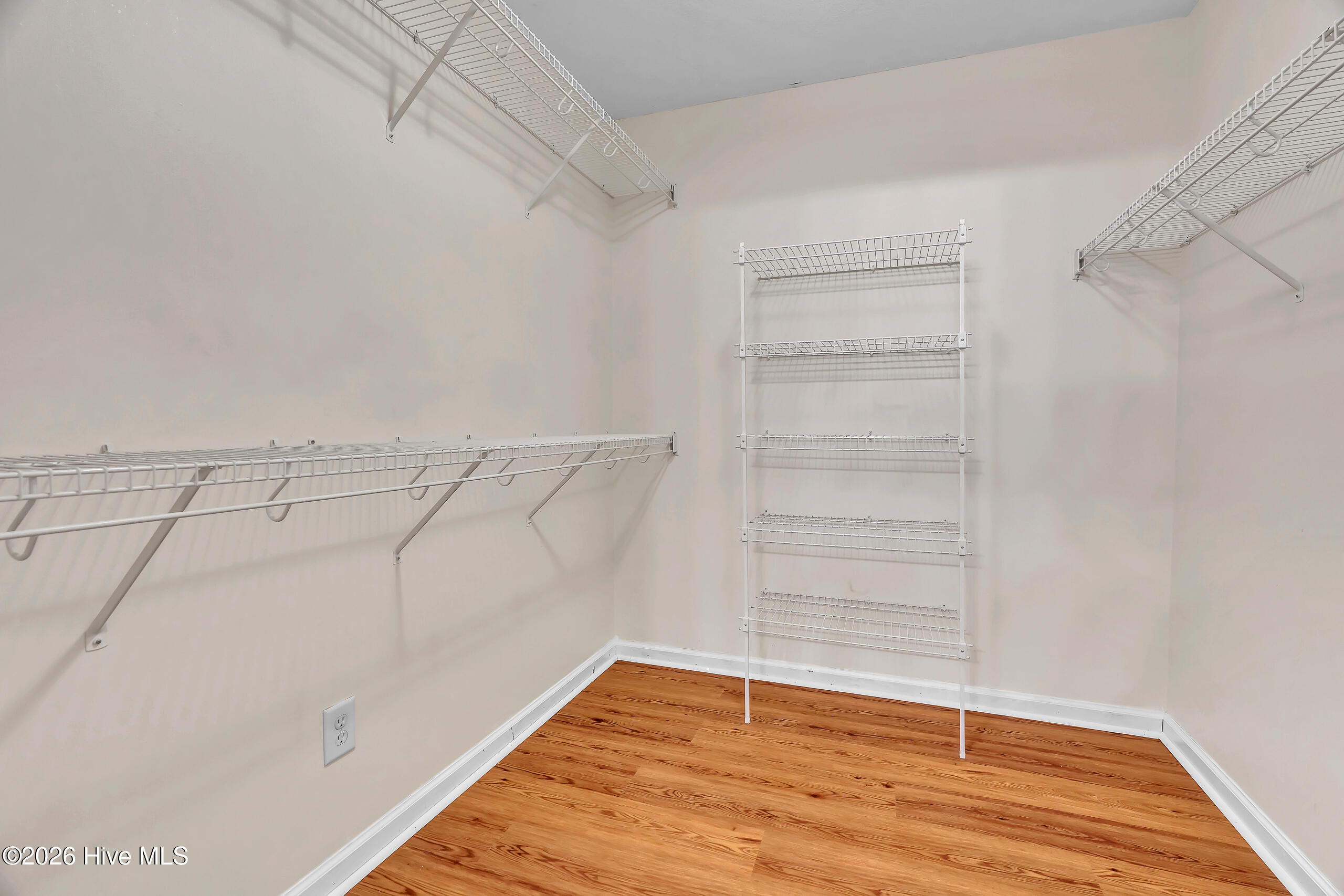 215 Winding Creek Way,Hubert