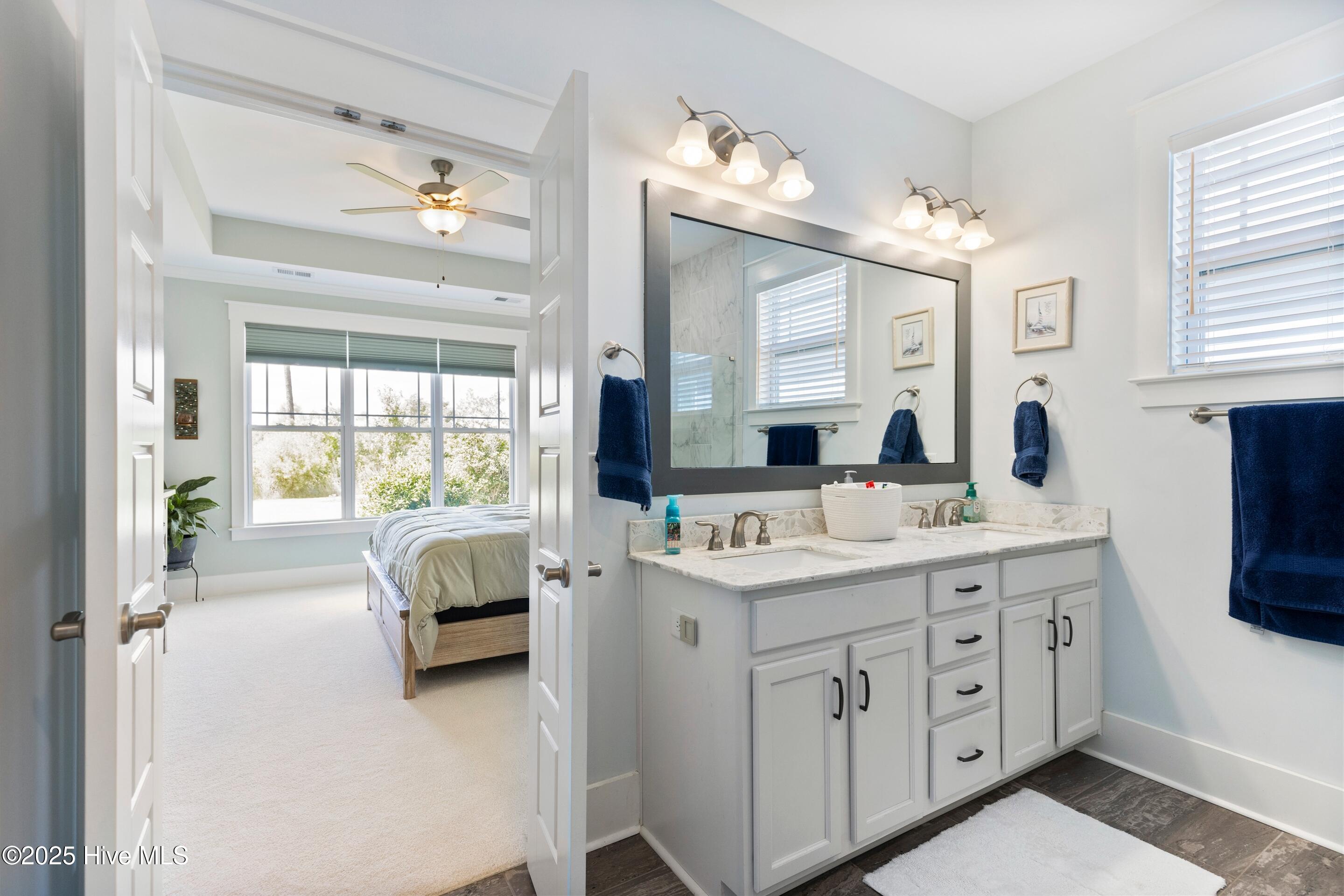 100530533 | Photo 19