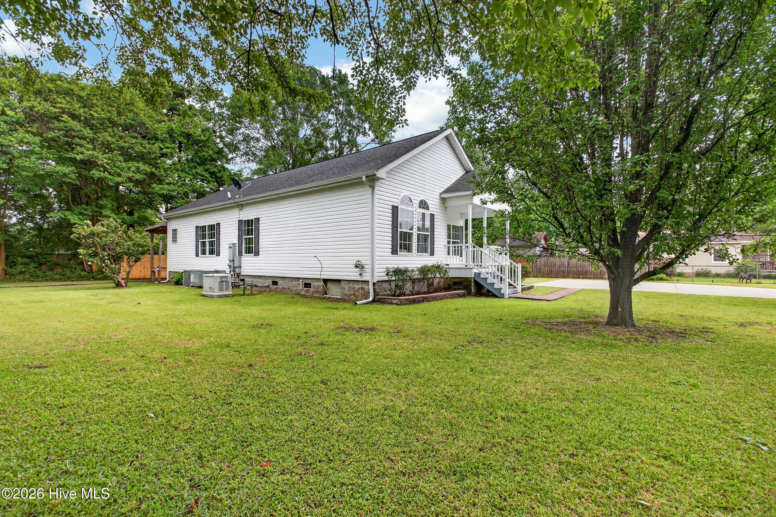 225 Boyington Drive,Midway Park