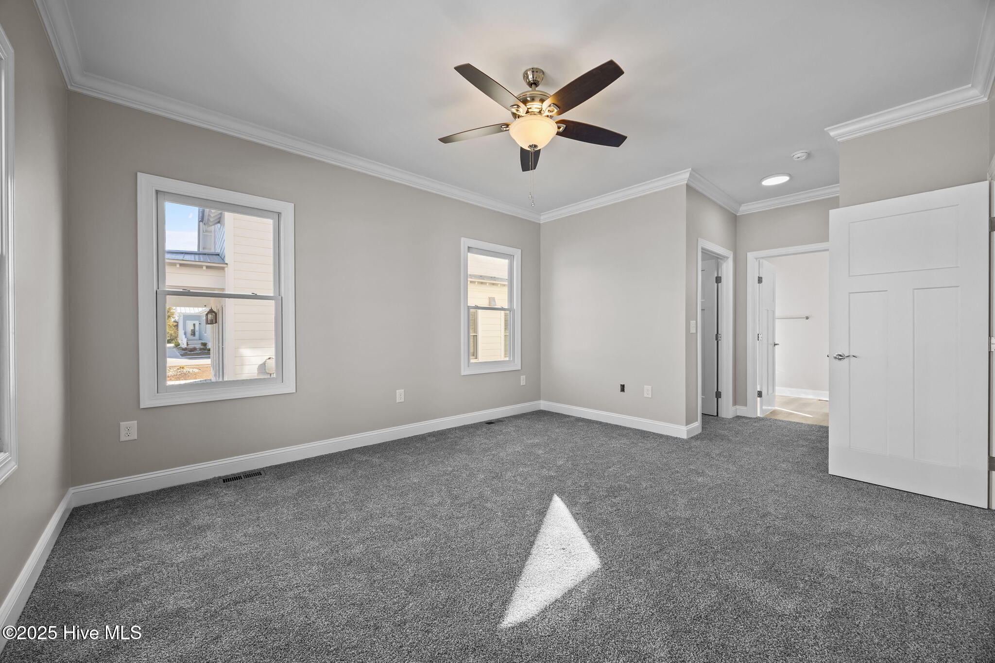 100545804 | Photo 16