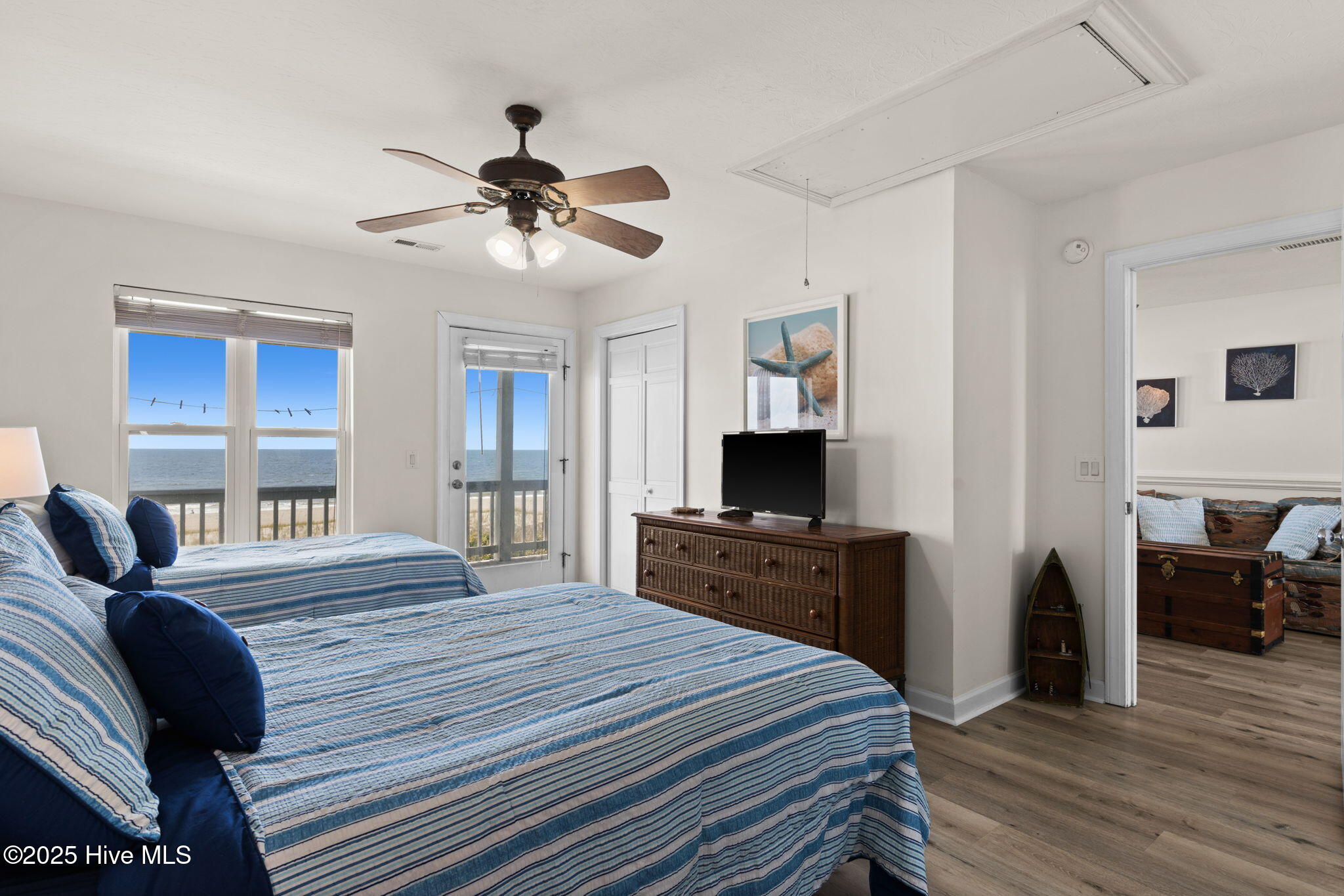 100515755 | Photo 35