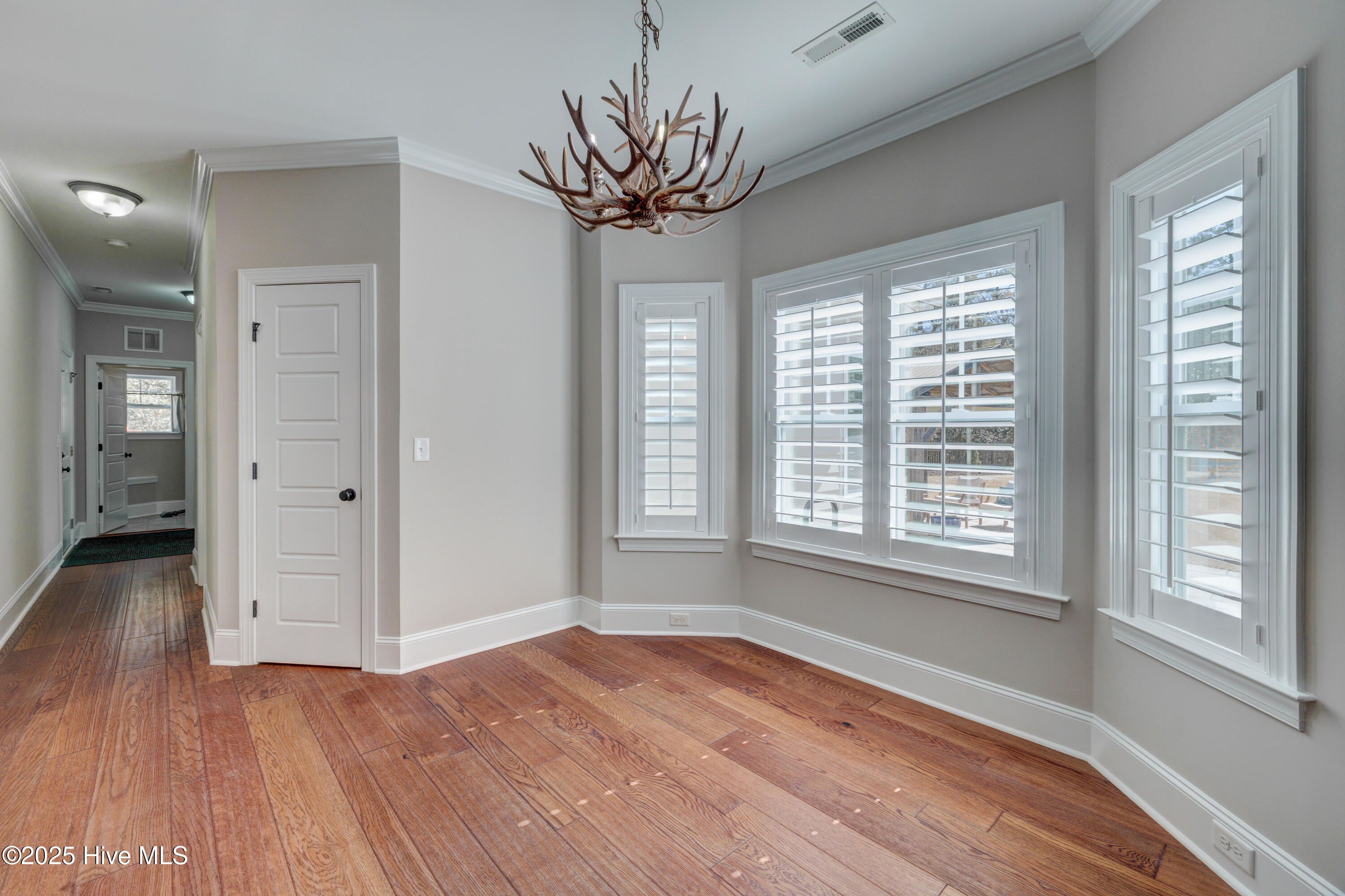 100496540 | Photo 20