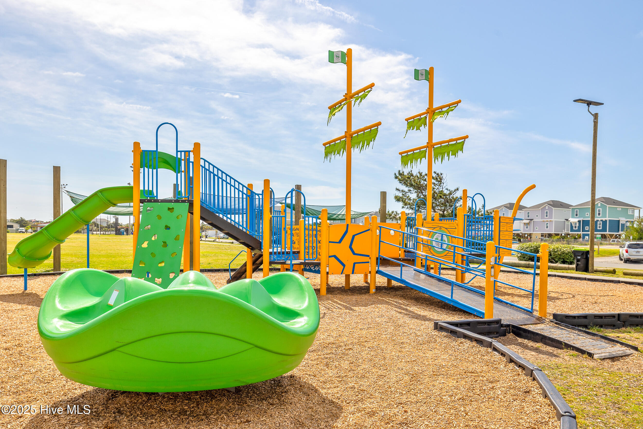 100550005 | Photo 47