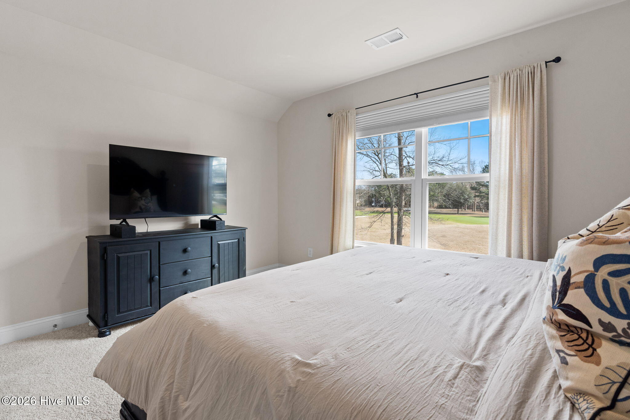 100555775 | Photo 36