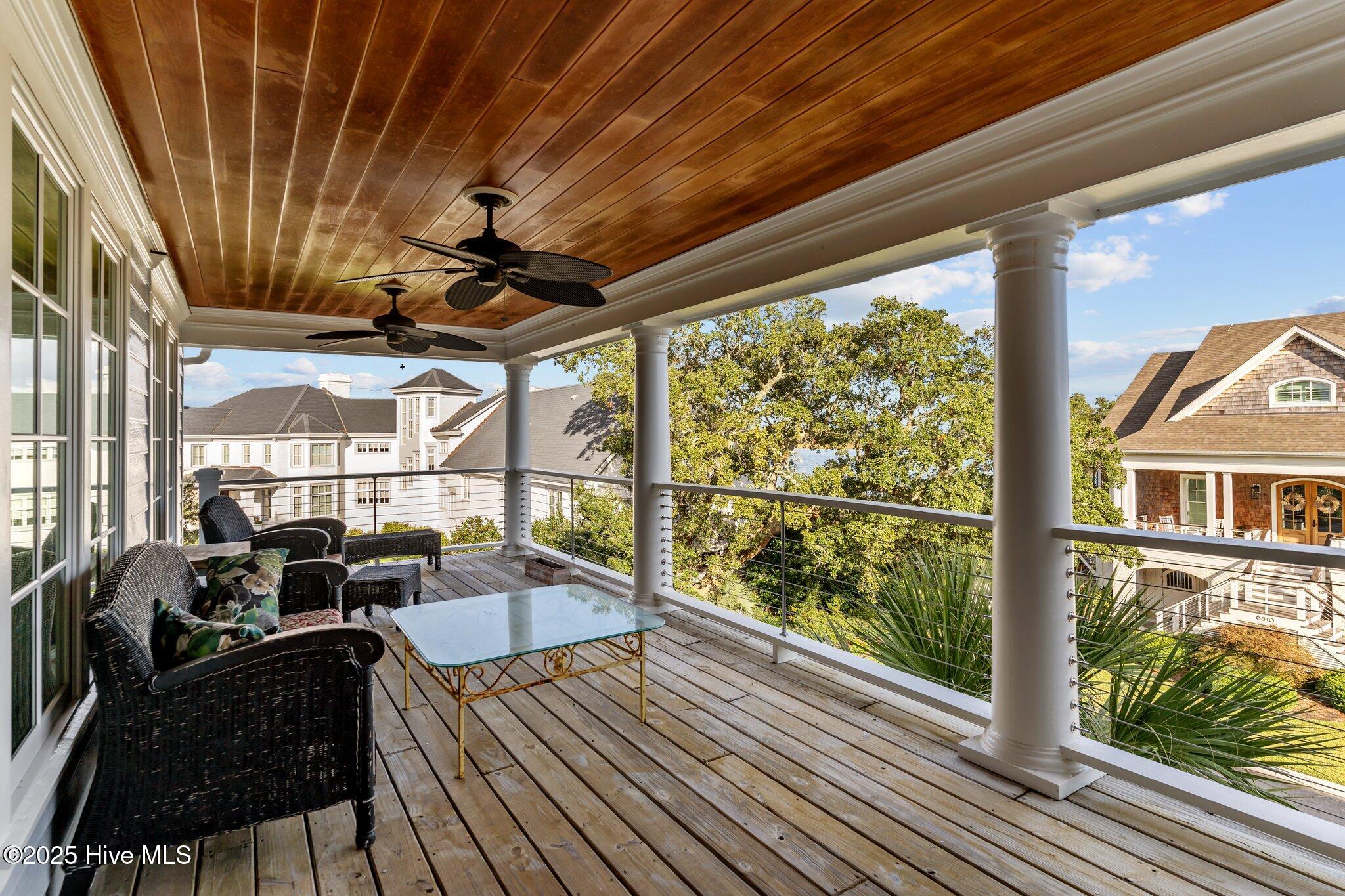 100525700 | Photo 50