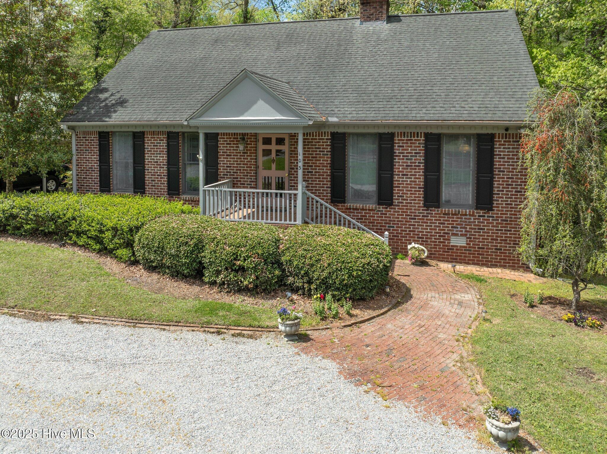 103 Camelia Drive, Washington, NC, 27889
