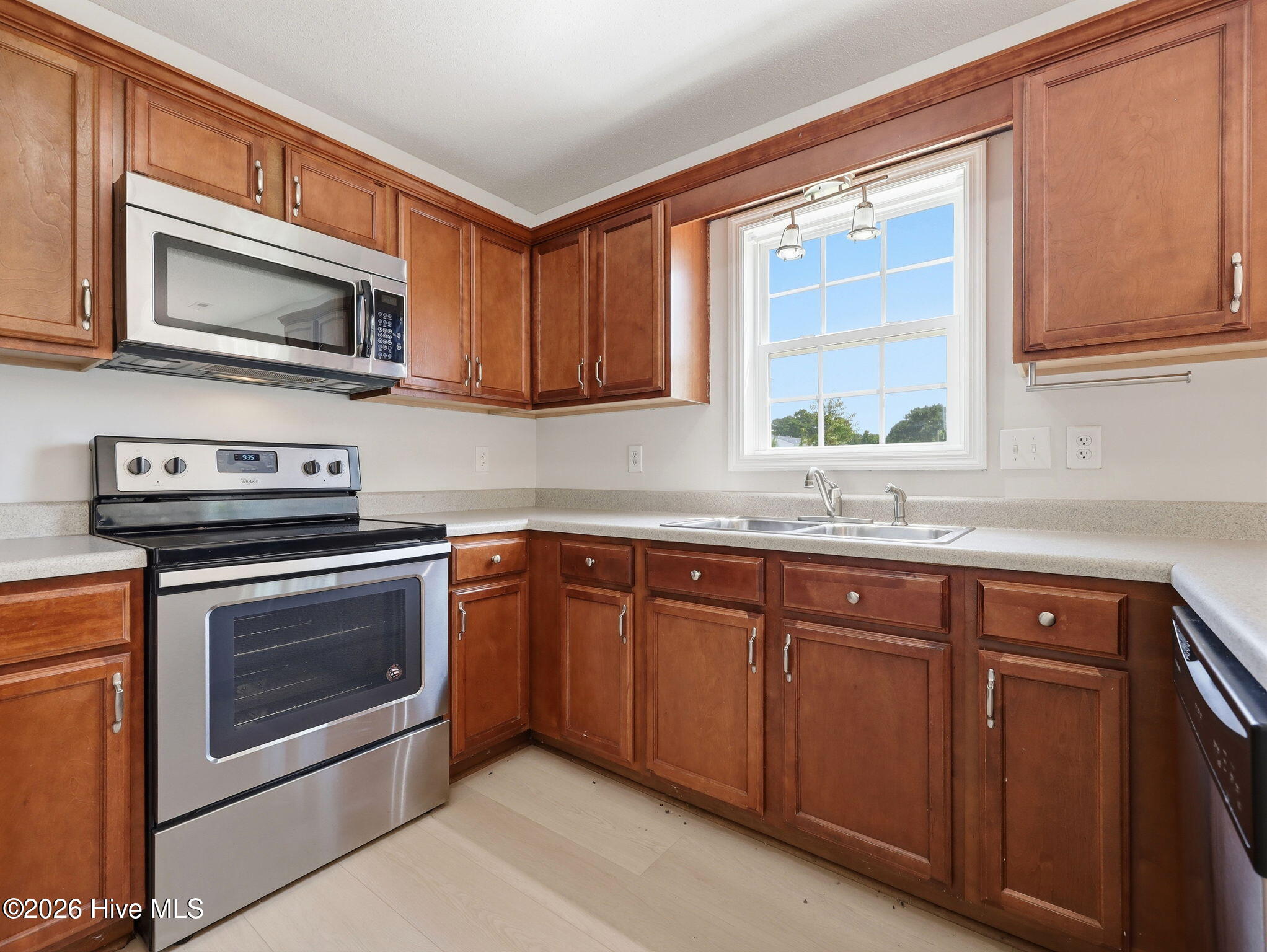 302 Mann Street,Hubert