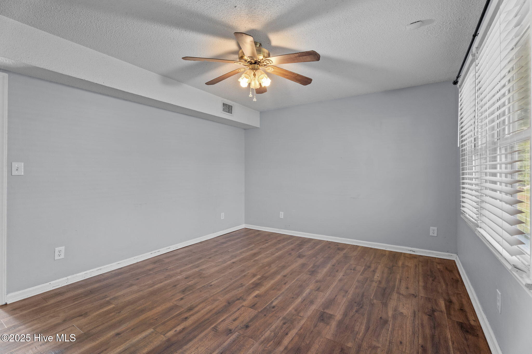 Homes for sale in Stantonsburg, NC | 304 Minshall Dr, Stantonsburg, NC 27883 | MLS# 100525781