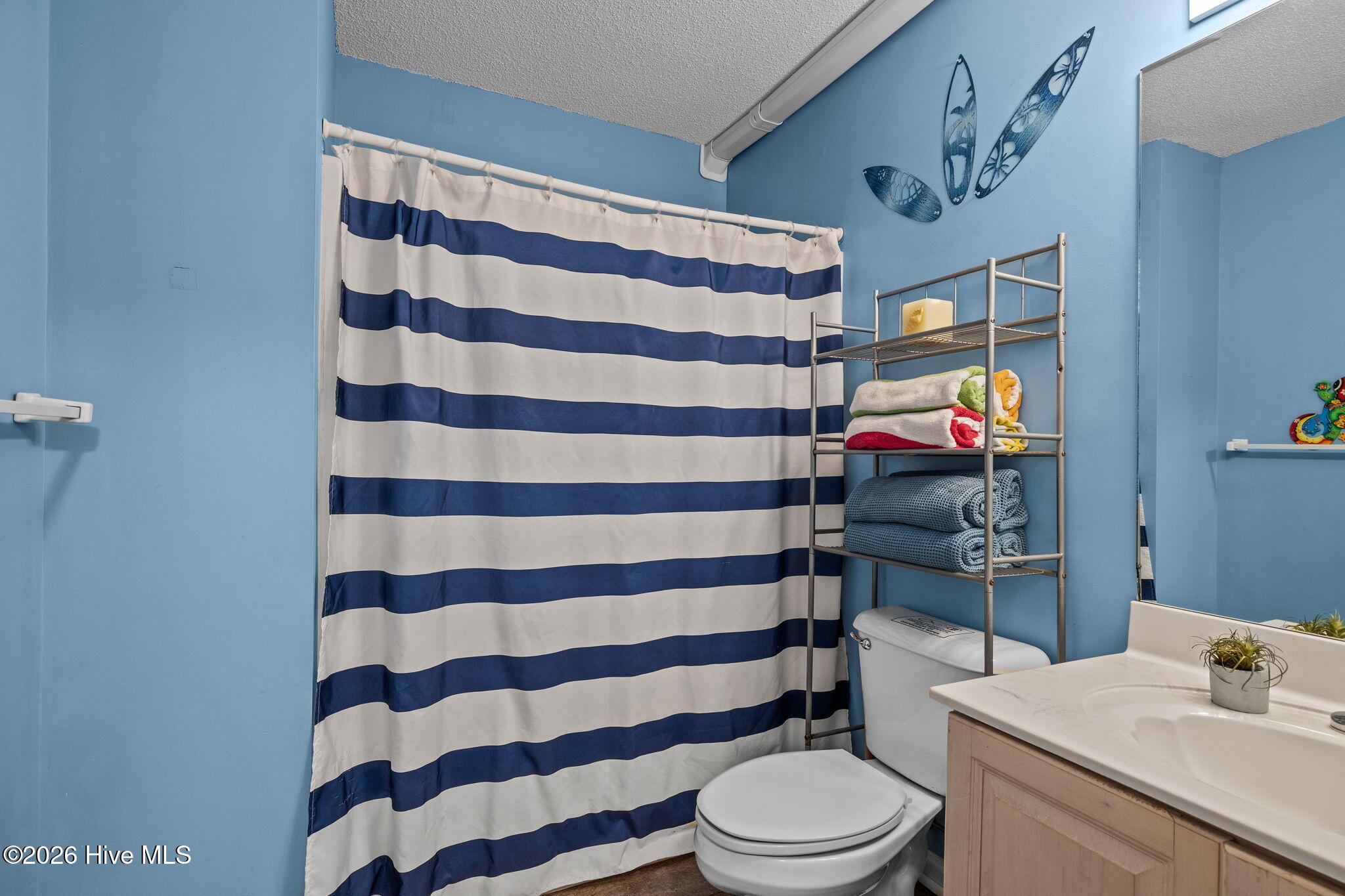 100545721 | Photo 32