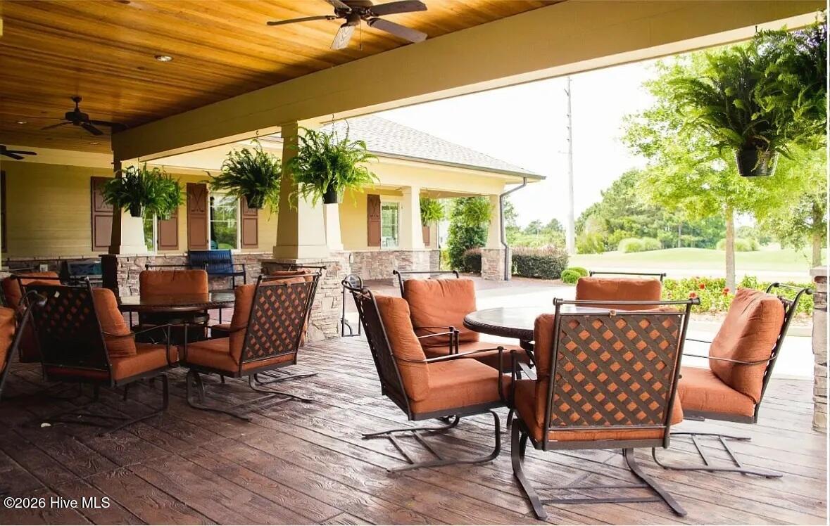 100552151 | Photo 16